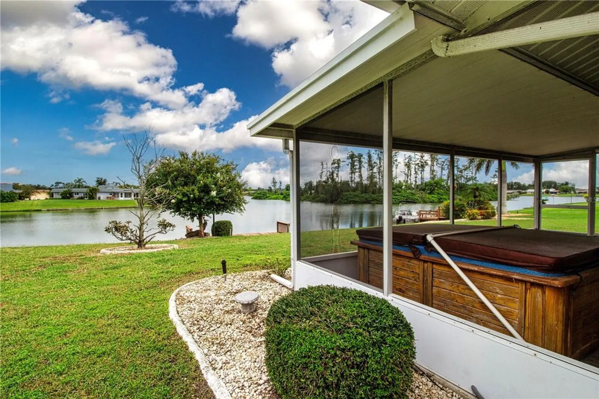 Property Slideshow image 32 of 56 | 1715 danbury dr, Sun City Center, FL, 33573