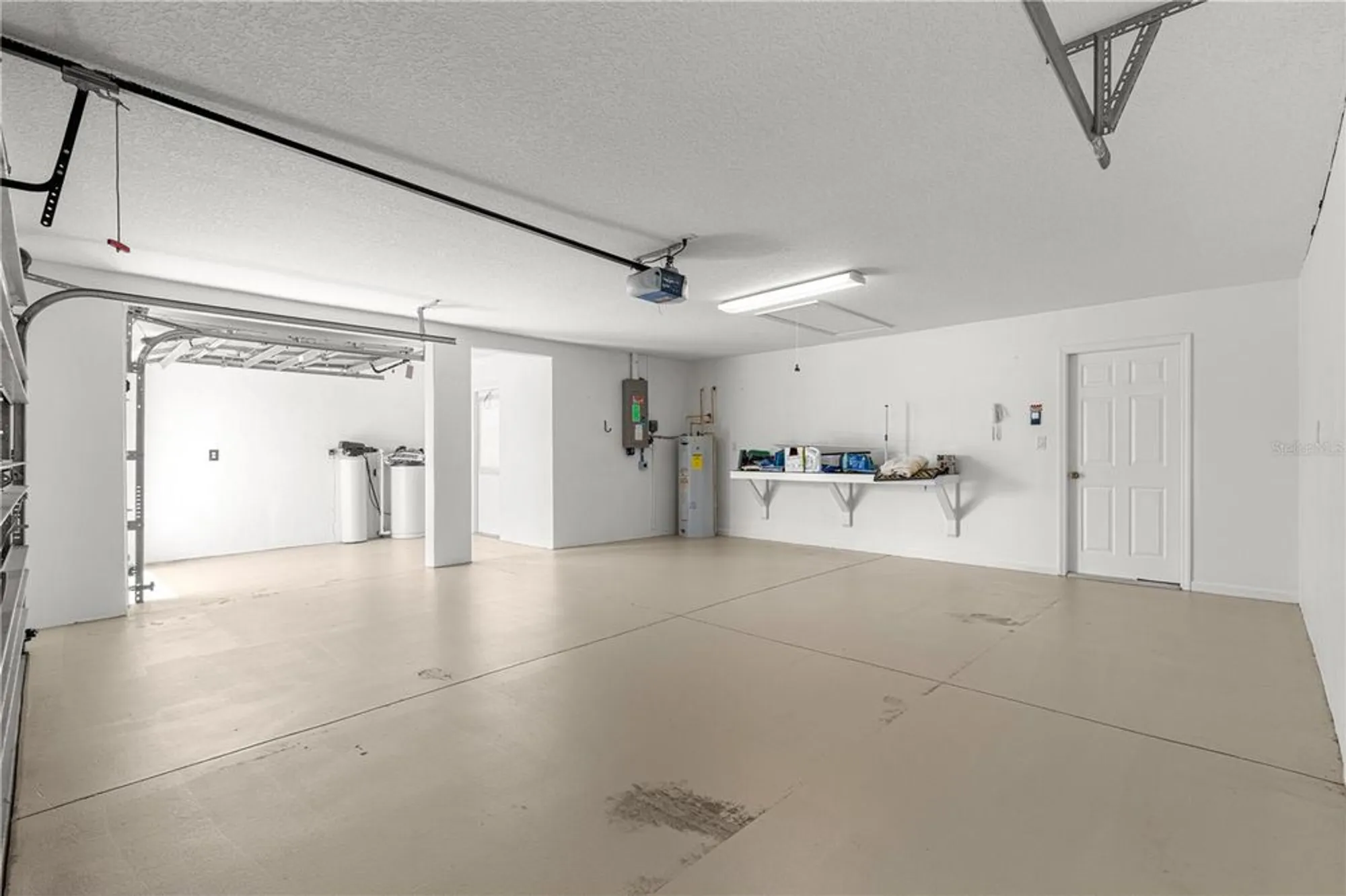 Property Slideshow image 30 of 44 | 5647 nw 25th loop, Ocala, FL, 34482