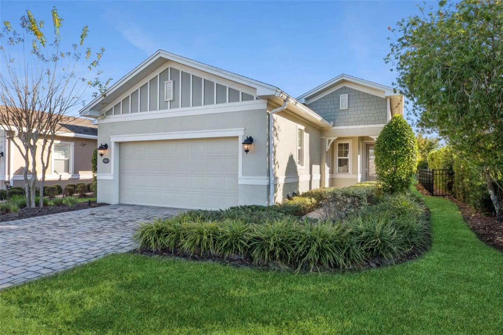 Property Slideshow image 1 of 47 | 404 tisbury ct, Deland, FL, 32724