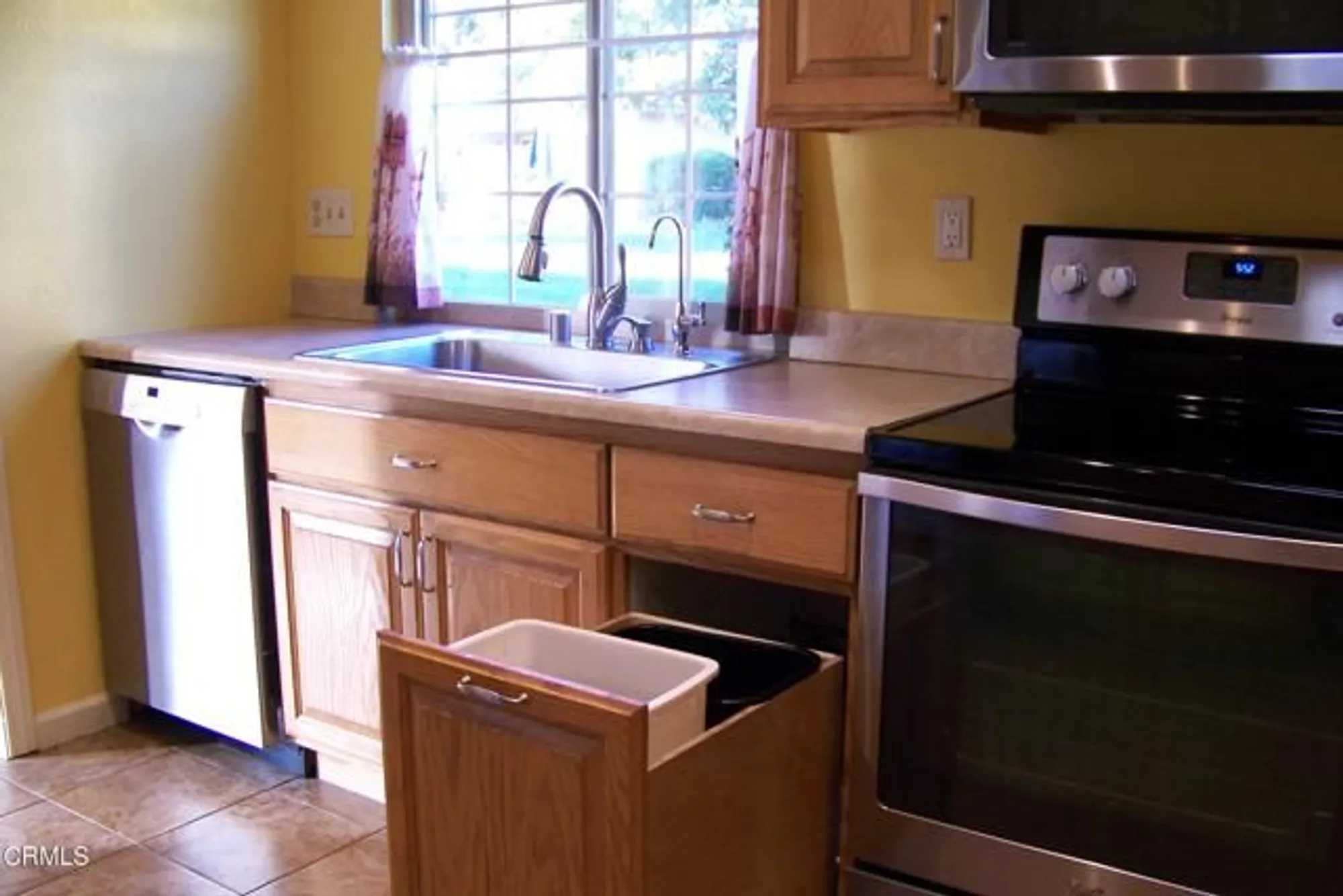 Property Slideshow image 6 of 28 | 37203 village 37, Camarillo, CA, 93012