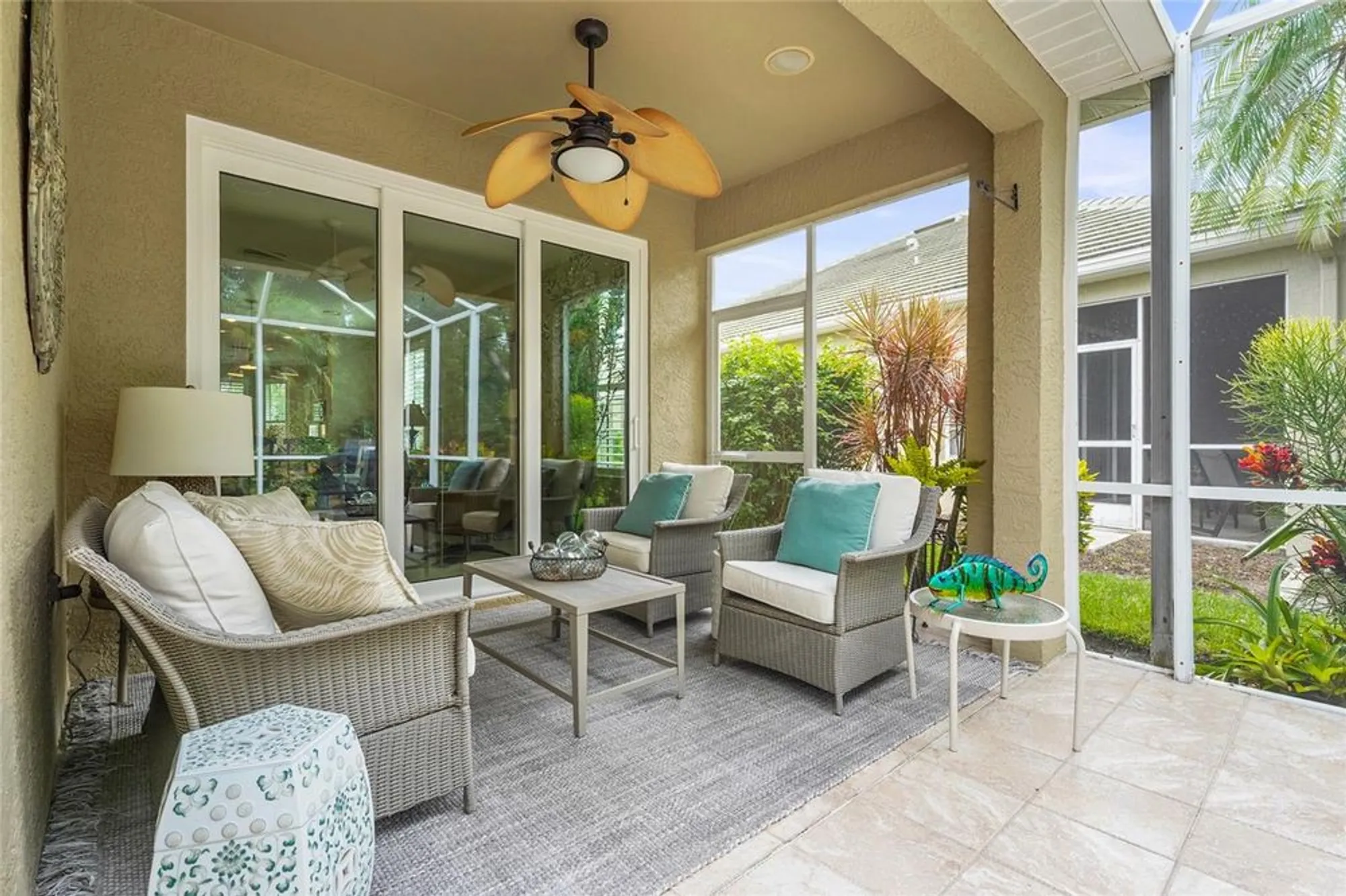 Property Slideshow image 32 of 54 | 4840 lakescene pl, Sarasota, FL, 34243