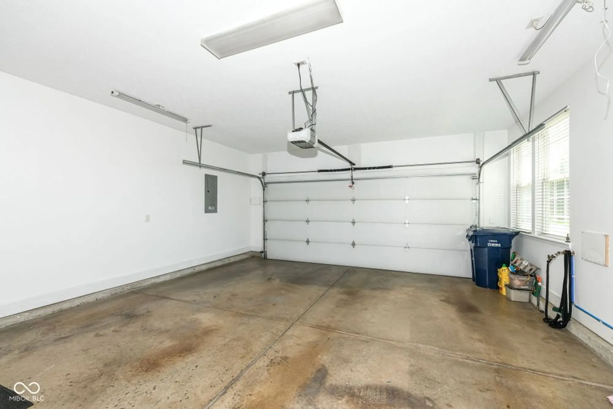 Property Slideshow image 35 of 52 | 16176 brookmere ave, Fishers, IN, 46037