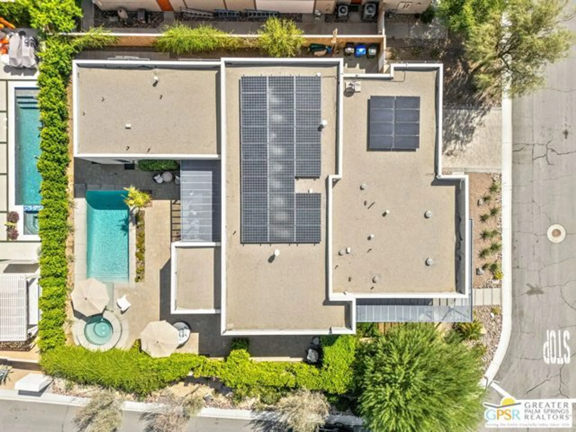 Property Slideshow image 8 of 46 | 702 axis way, Palm Springs, CA, 92262