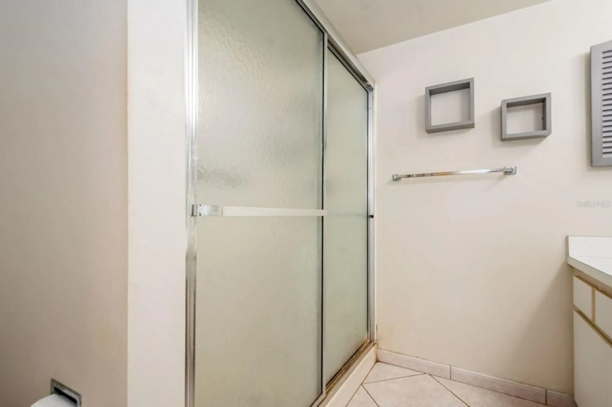 Property Slideshow image 13 of 35 | 19029 us highway 19 n apt 24c, Clearwater, FL, 33764