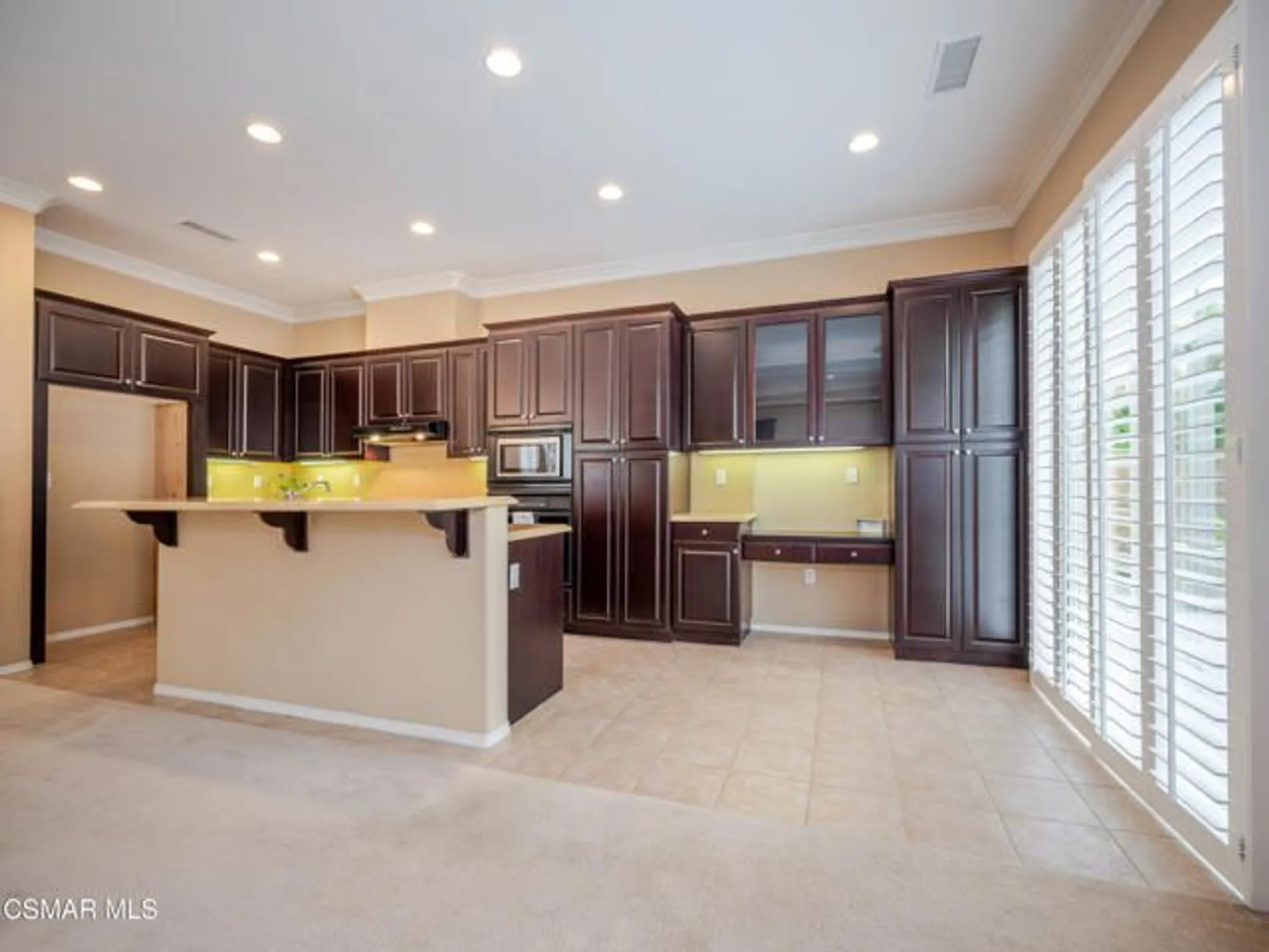Property Slideshow image 17 of 51 | 23752 noble fir ct, Valencia, CA, 91354