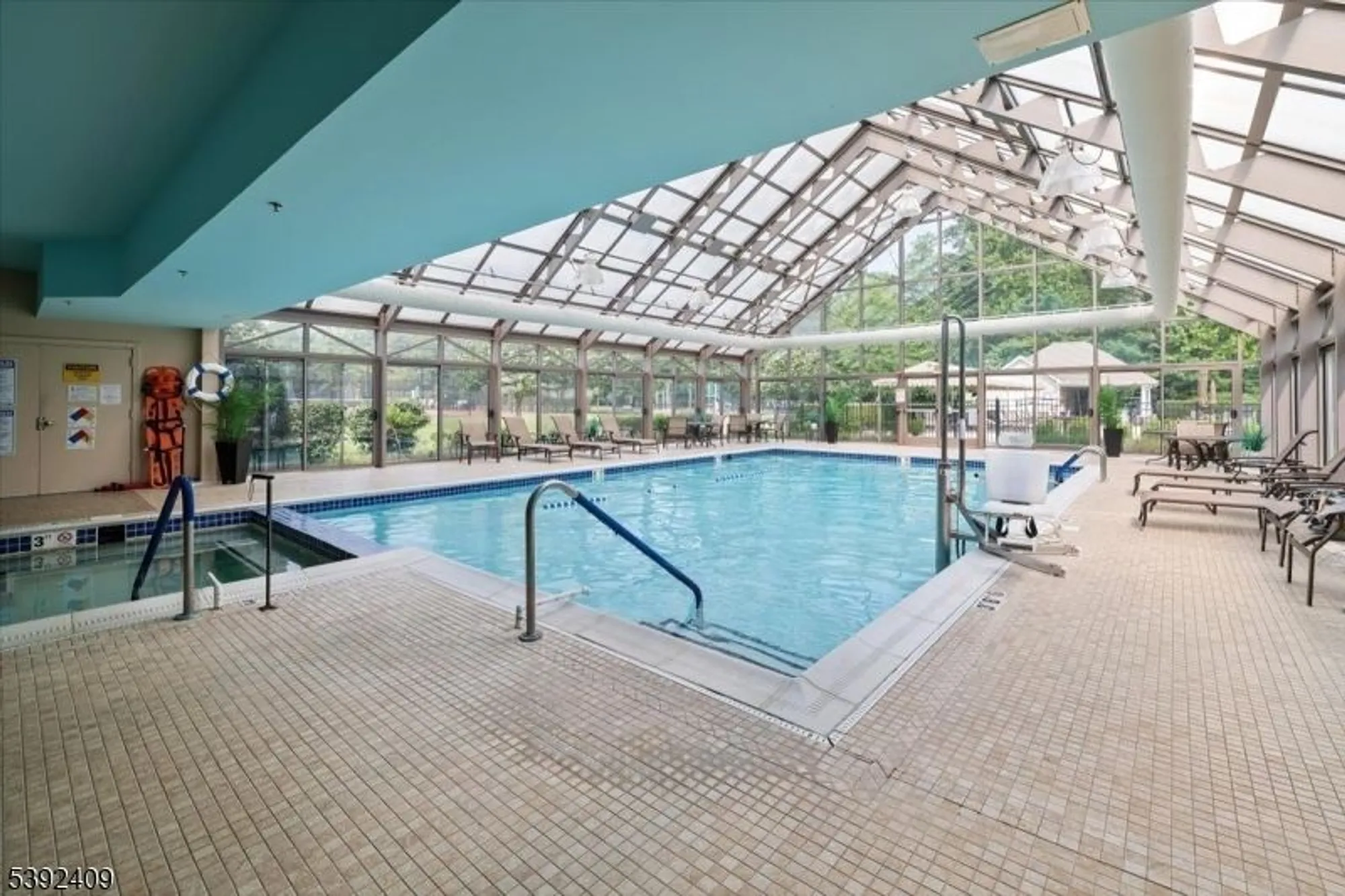 Property Slideshow image 29 of 37 | 29 daulton dr, Somerset, NJ, 08873