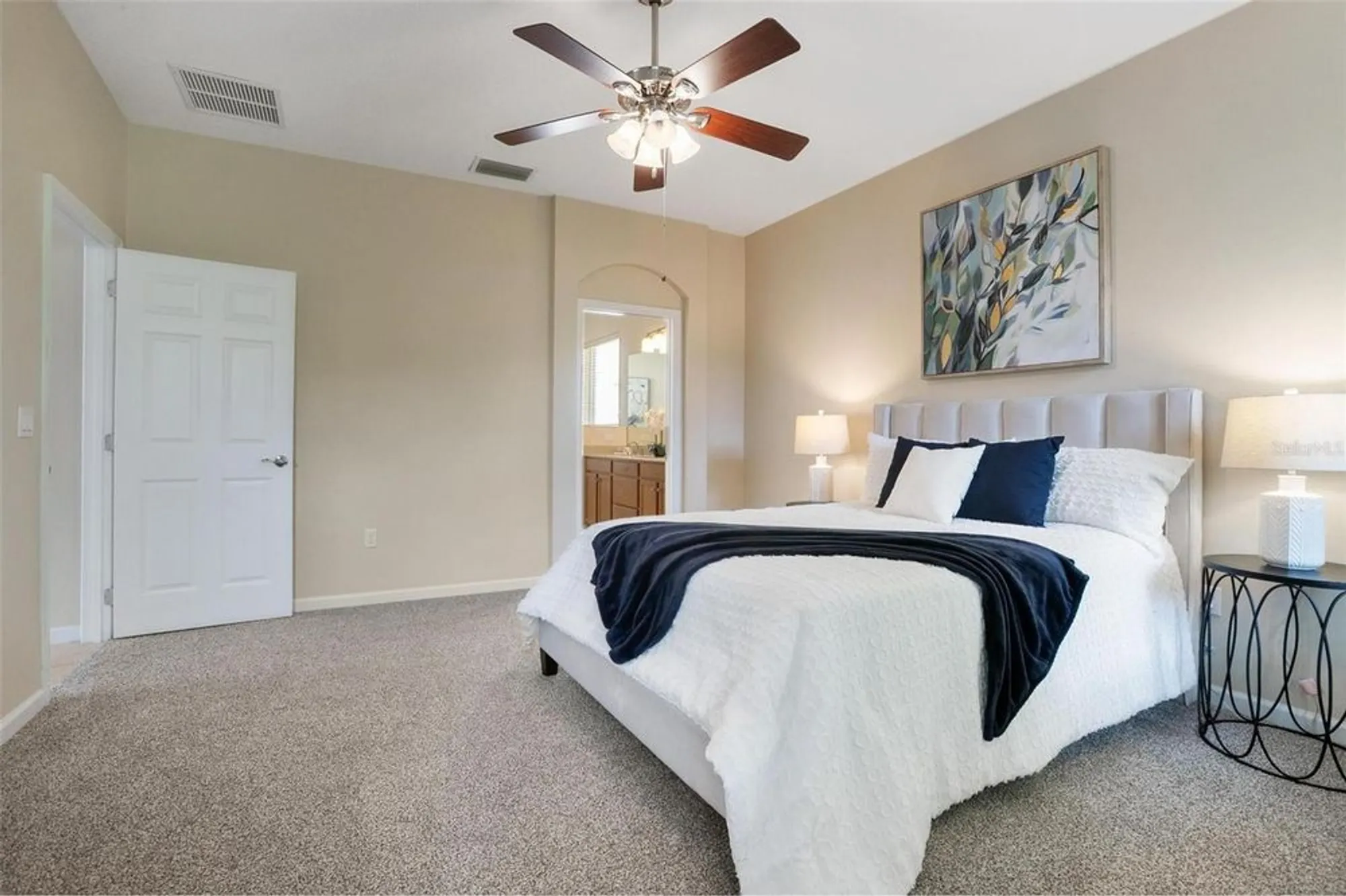 Property Slideshow image 14 of 29 | 1381 hazeldene mnr, Deland, FL, 32724