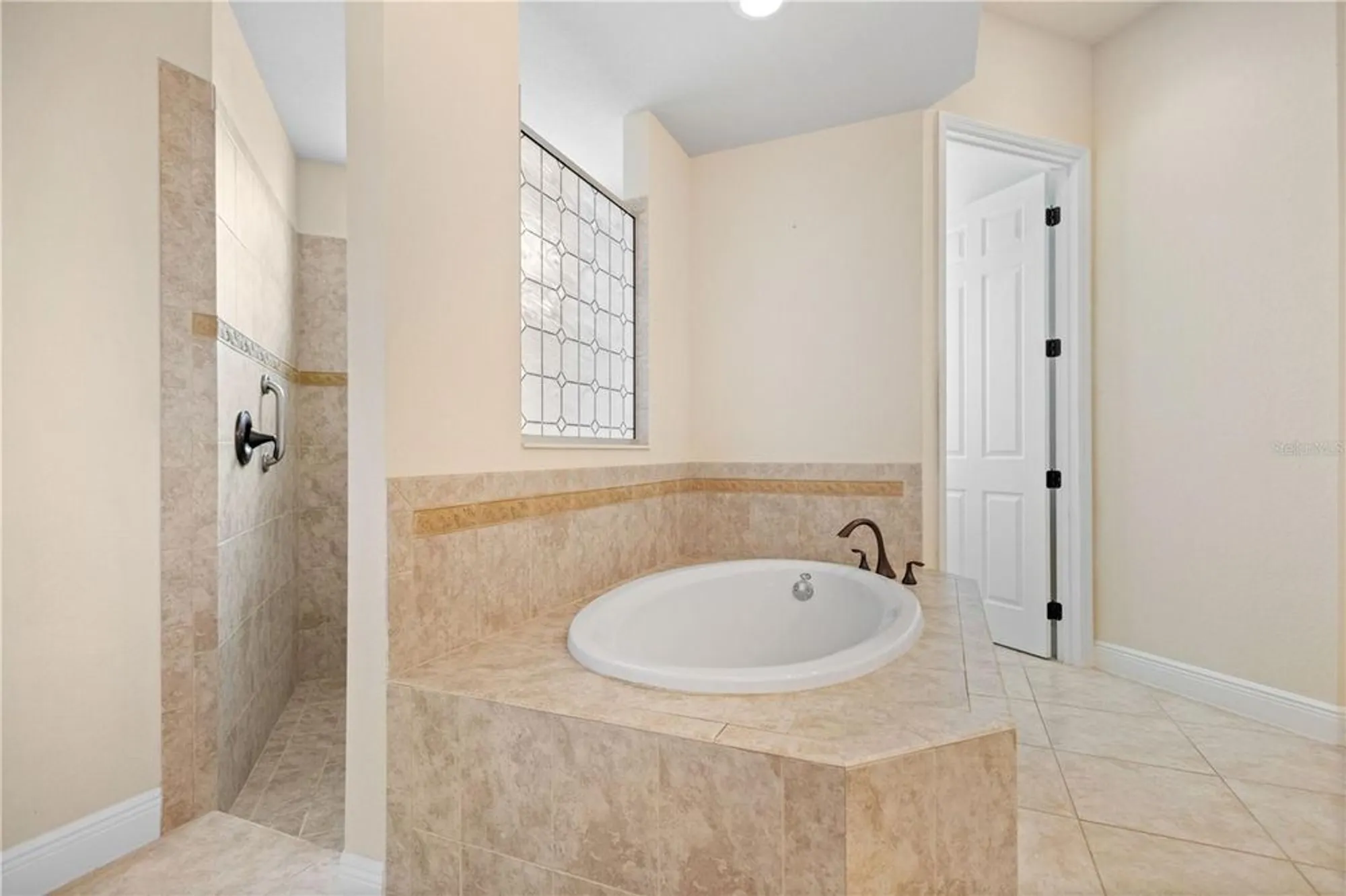 Property Slideshow image 22 of 67 | 1646 creek nine dr, North Port, FL, 34291