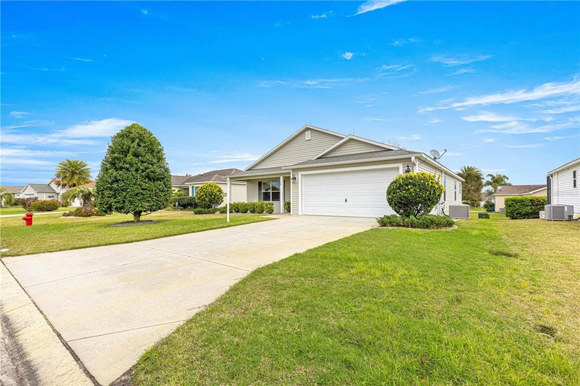 Property Slideshow image 4 of 47 | 2418 hopespring loop, The Villages, FL, 32162