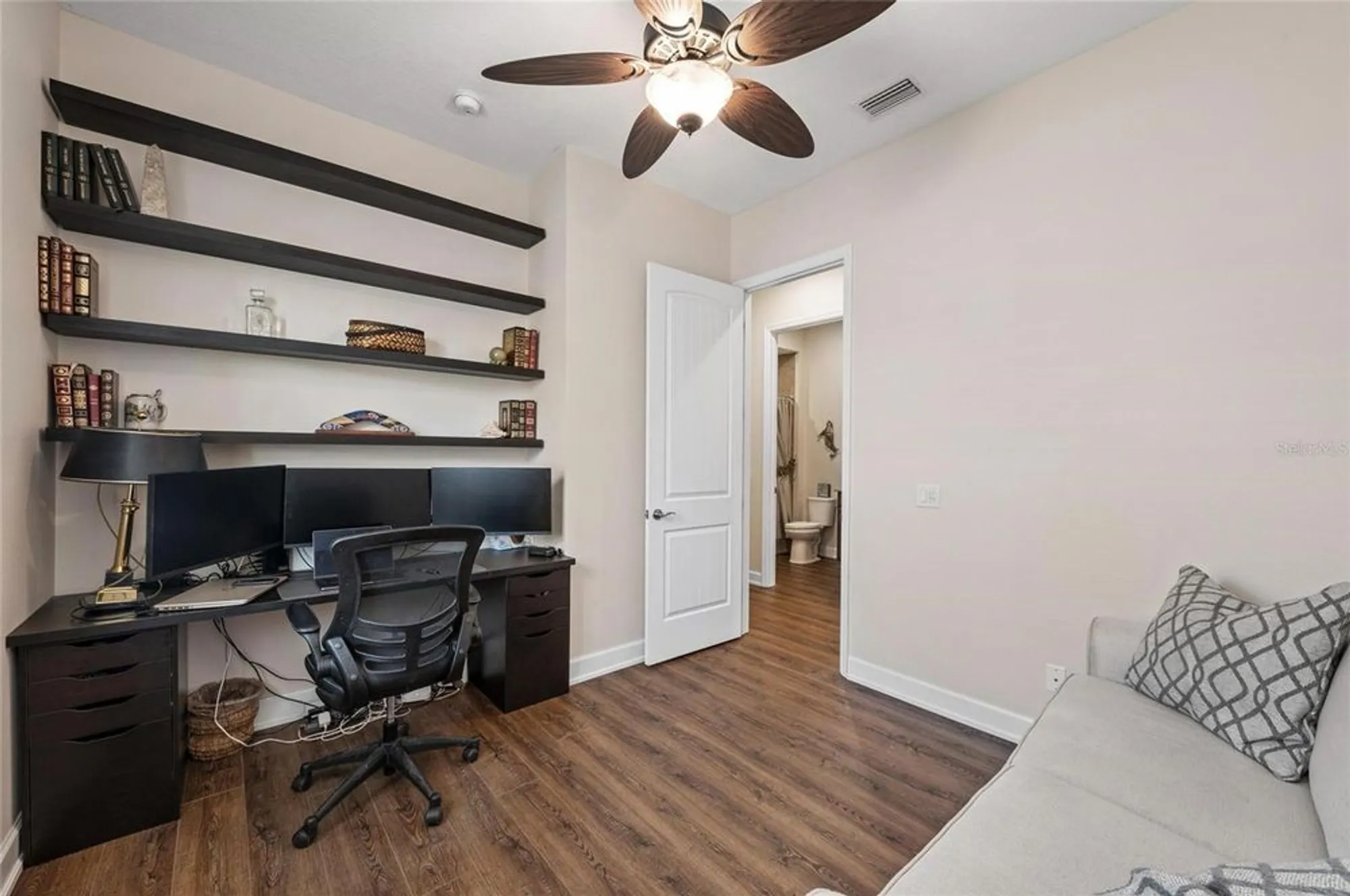 Property Slideshow image 51 of 99 | 241 sapphire lake dr 201, Bradenton, FL, 34209