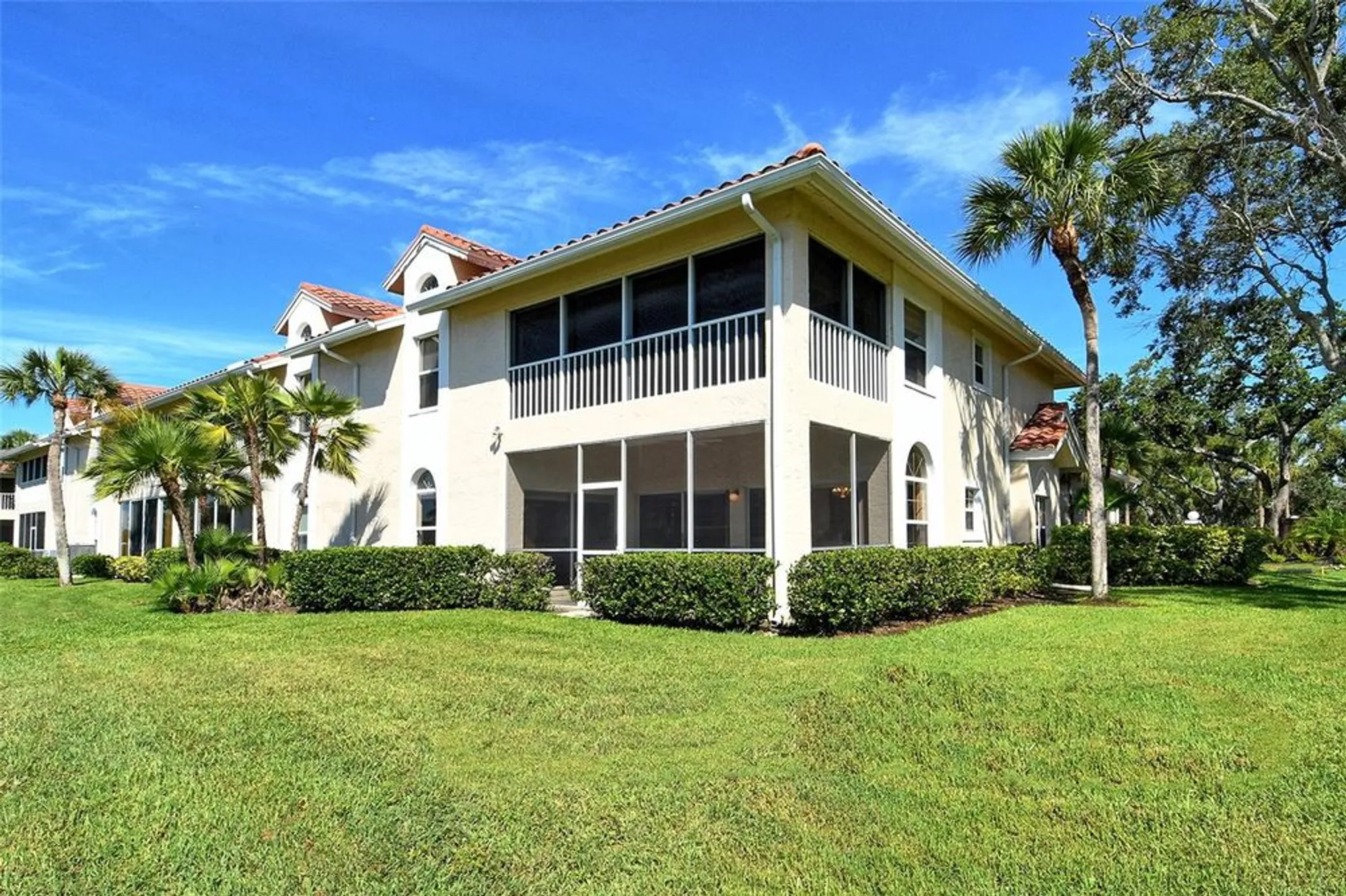 Property Slideshow image 28 of 34 | 5598 golf pointe dr unit a-1, Sarasota, FL, 34243
