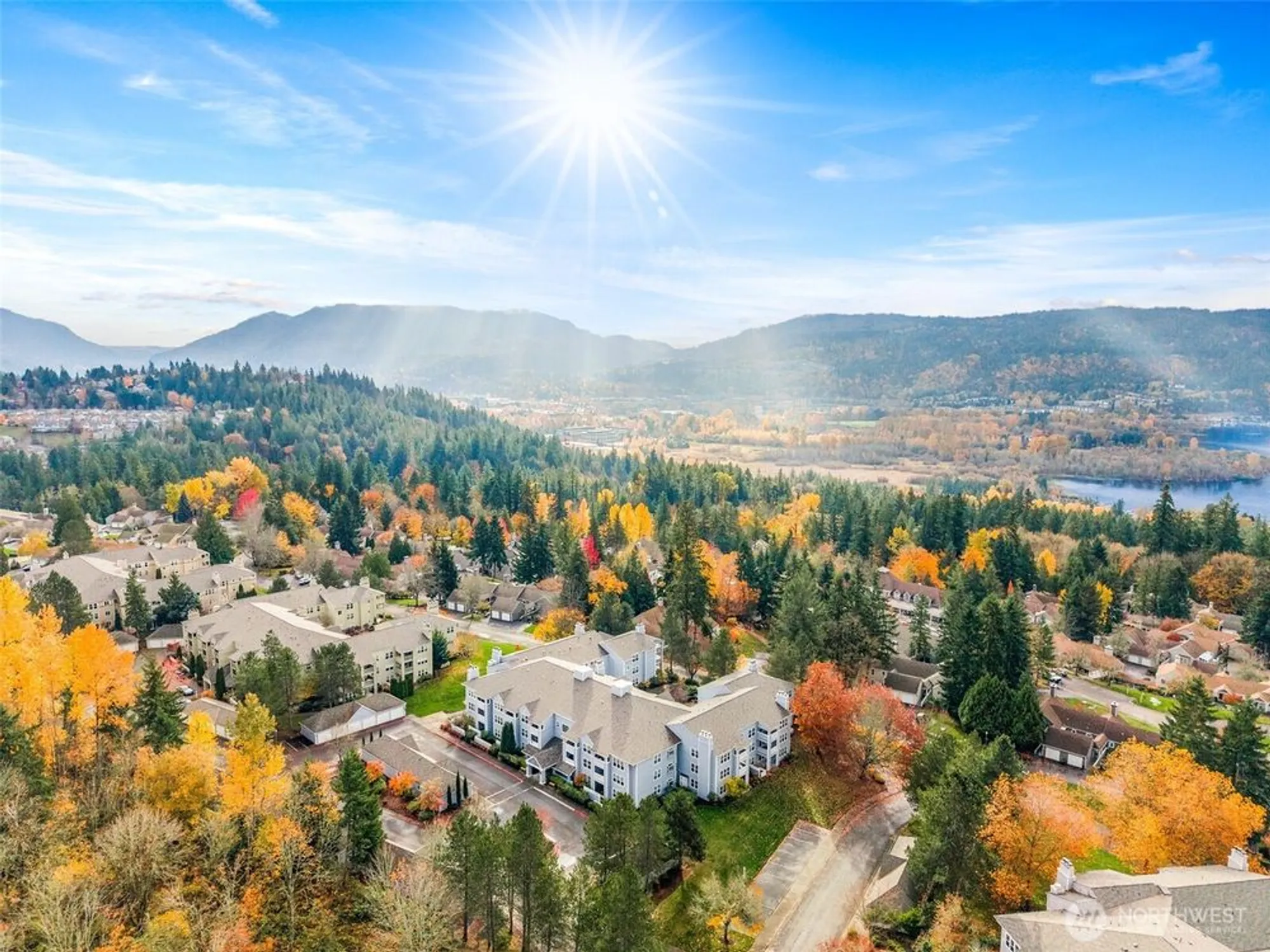 Property Slideshow image 26 of 40 | 4081 224th ln 210, Issaquah, WA, 98029