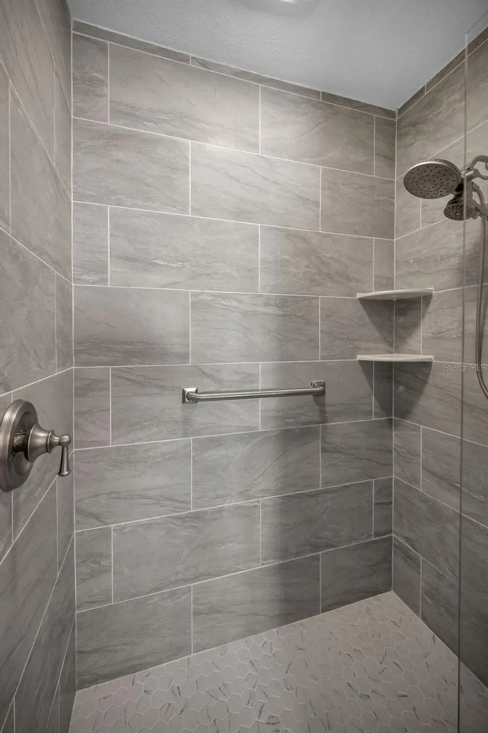 Property Slideshow image 33 of 100 | 1136 almondwood dr, Trinity, FL, 34655