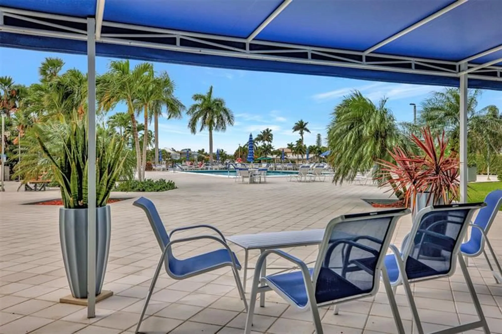 Property Slideshow image 6 of 25 | 3200 ne 36th st 1102, Fort Lauderdale, FL, 33308