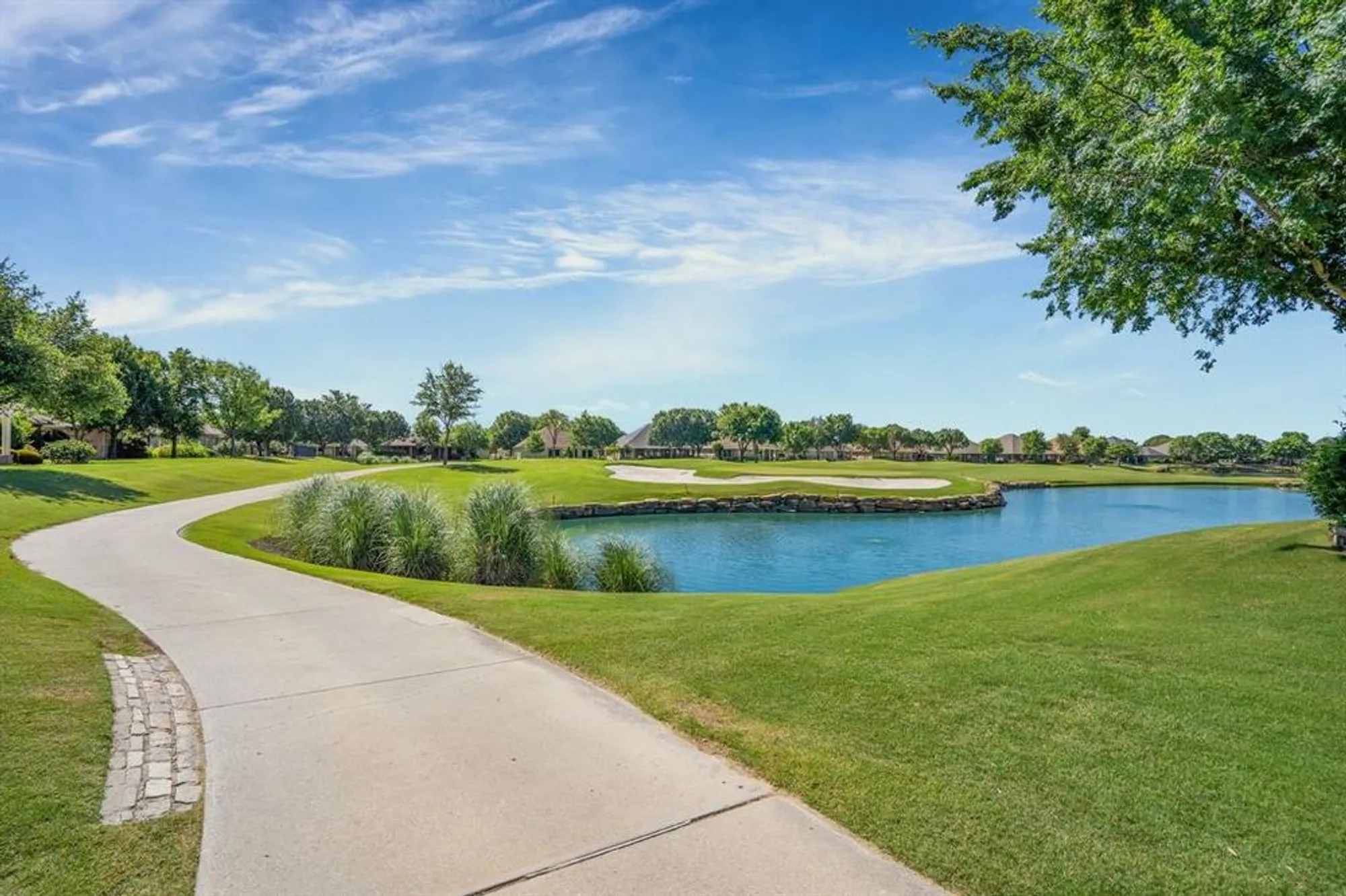 Property Slideshow image 29 of 32 | 9625 heartwood dr, Denton, TX, 76207