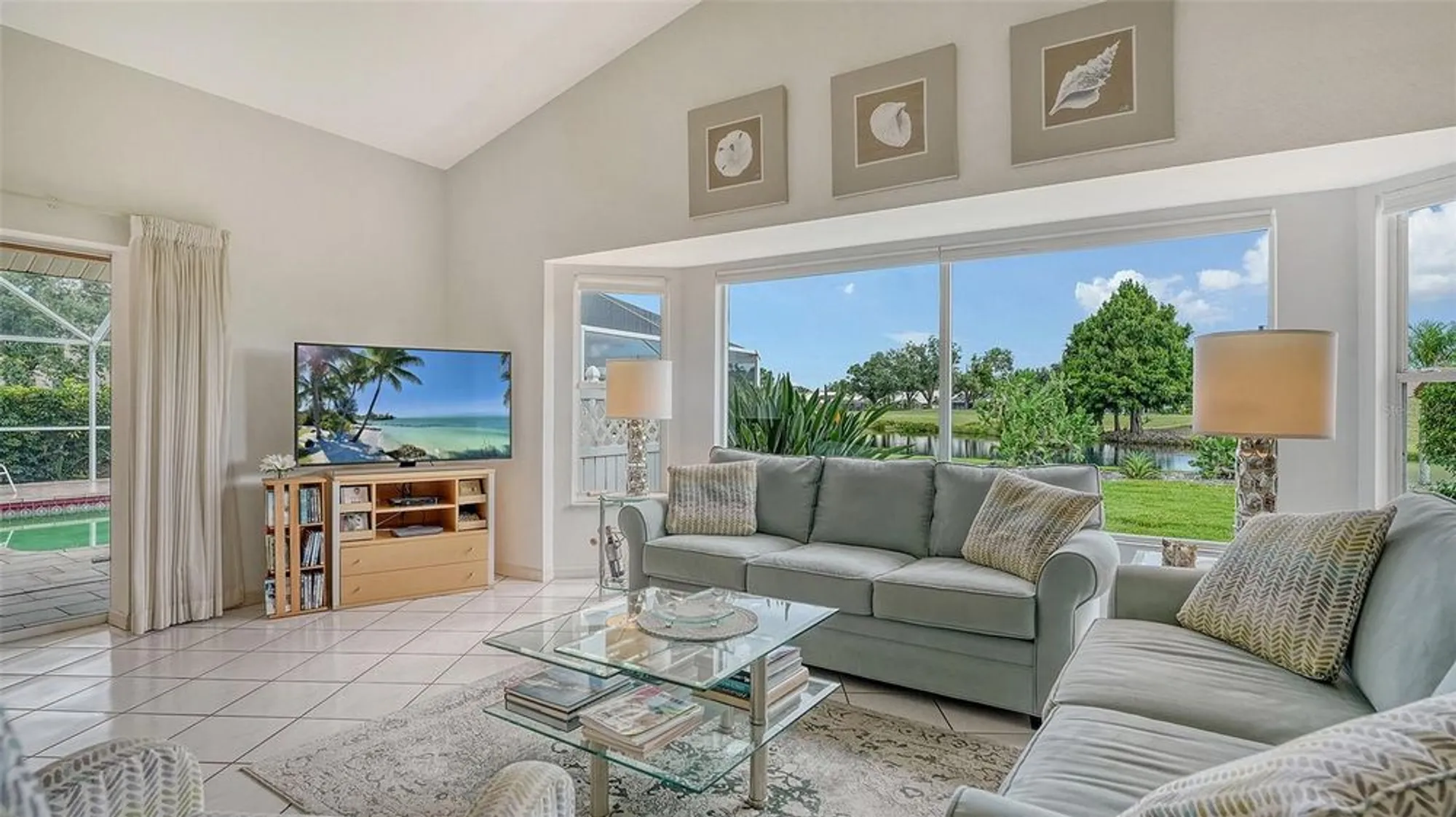 Property Slideshow image 12 of 66 | 6803 drewrys blf, Bradenton, FL, 34203