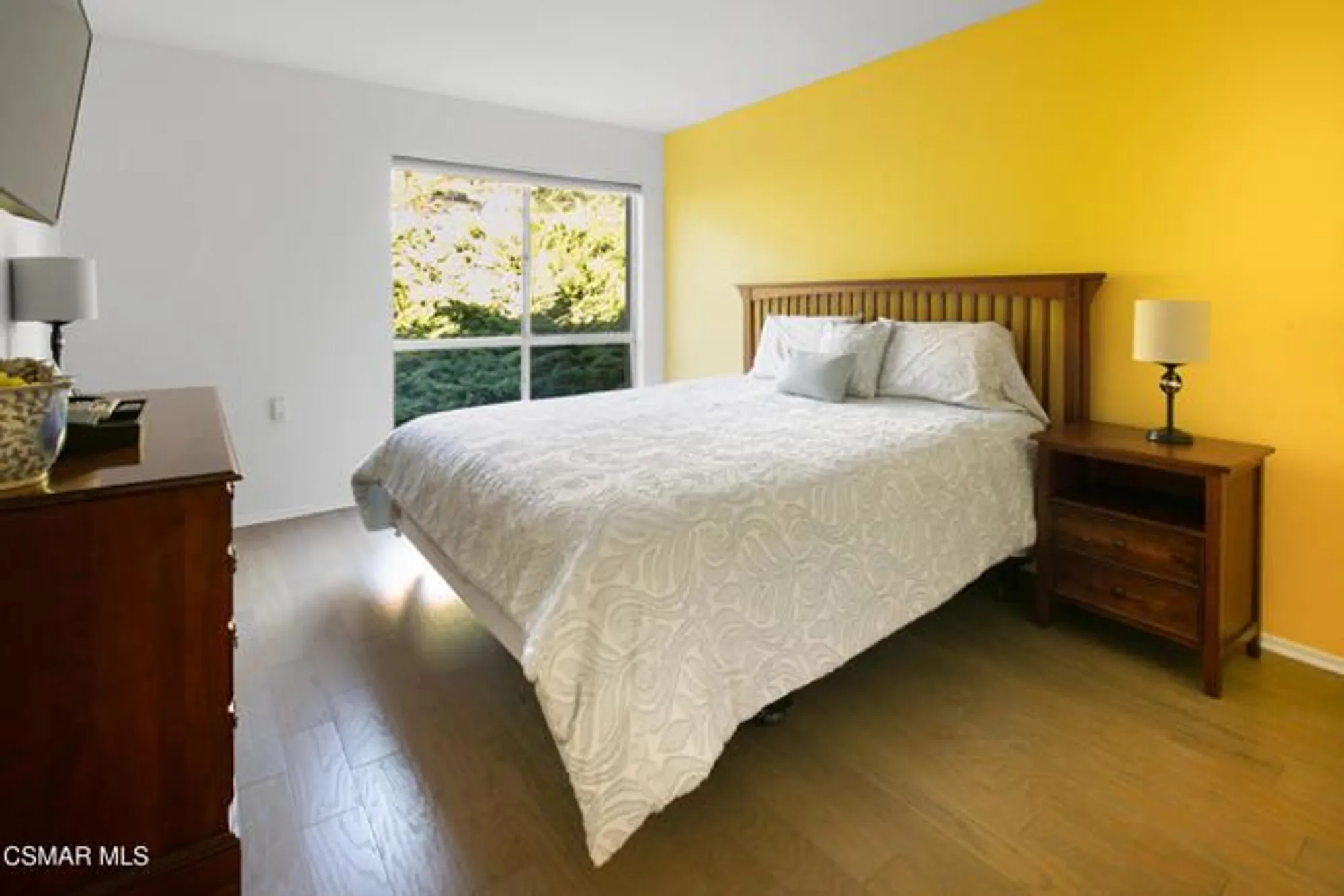 Property Slideshow image 8 of 16 | 286 oakleaf dr apt 22, Thousand Oaks, CA, 91360