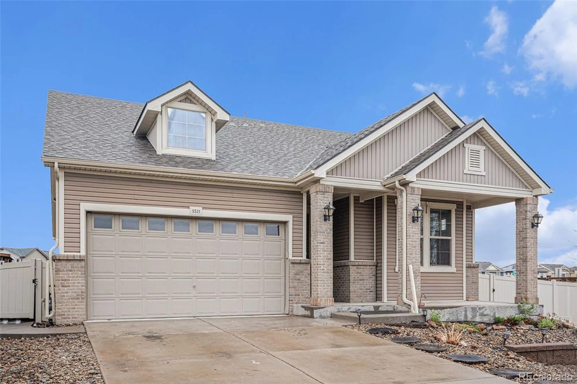 Property Slideshow image 5 of 28 | 5521 ensenada st, Denver, CO, 80249