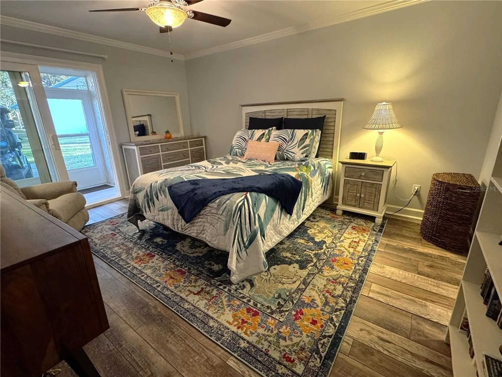 Property Slideshow image 9 of 18 | 1109 madeira dr, Palm Harbor, FL, 34684