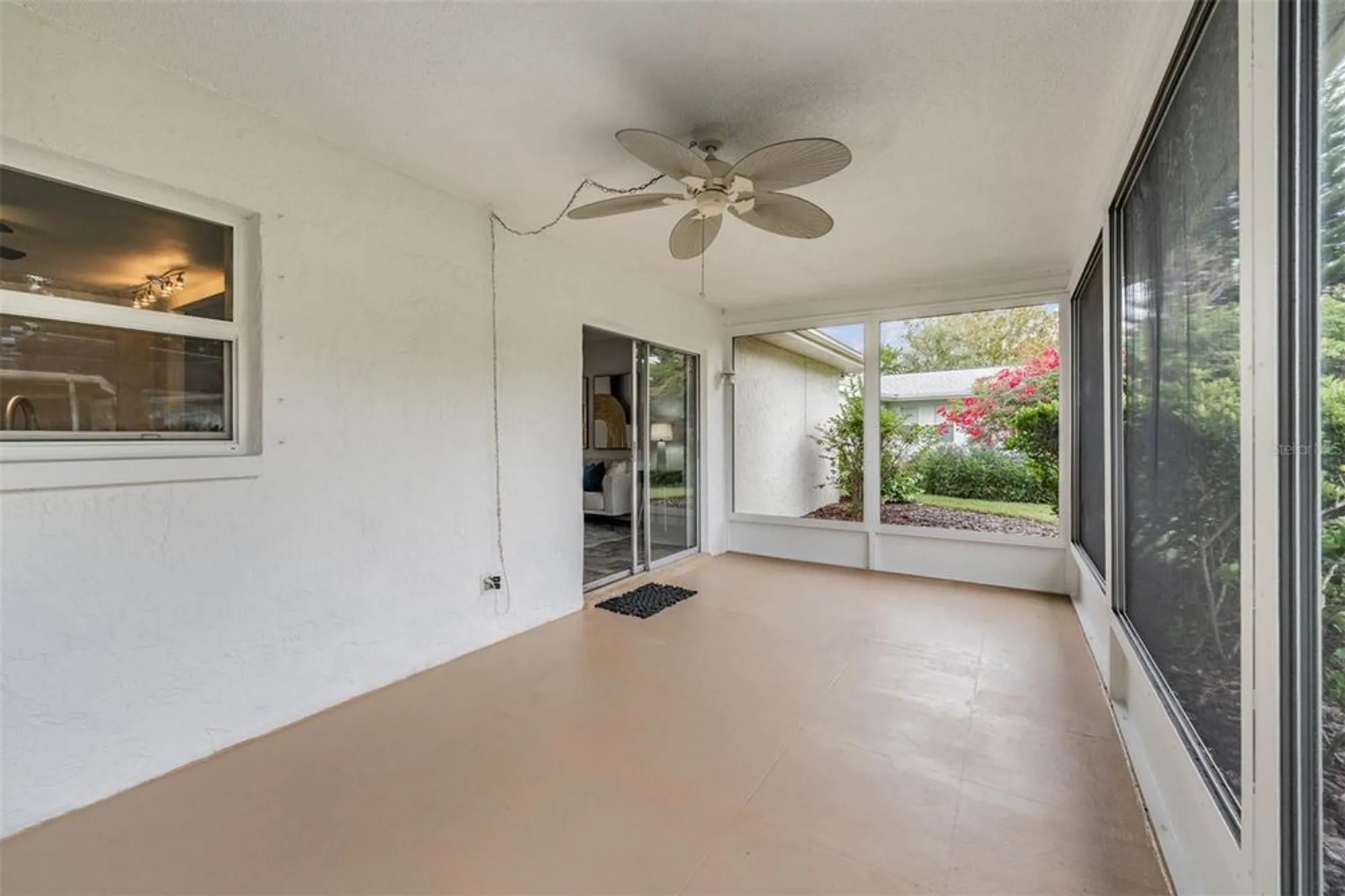 Property Slideshow image 20 of 26 | 2820 lomond dr, Palm Harbor, FL, 34684