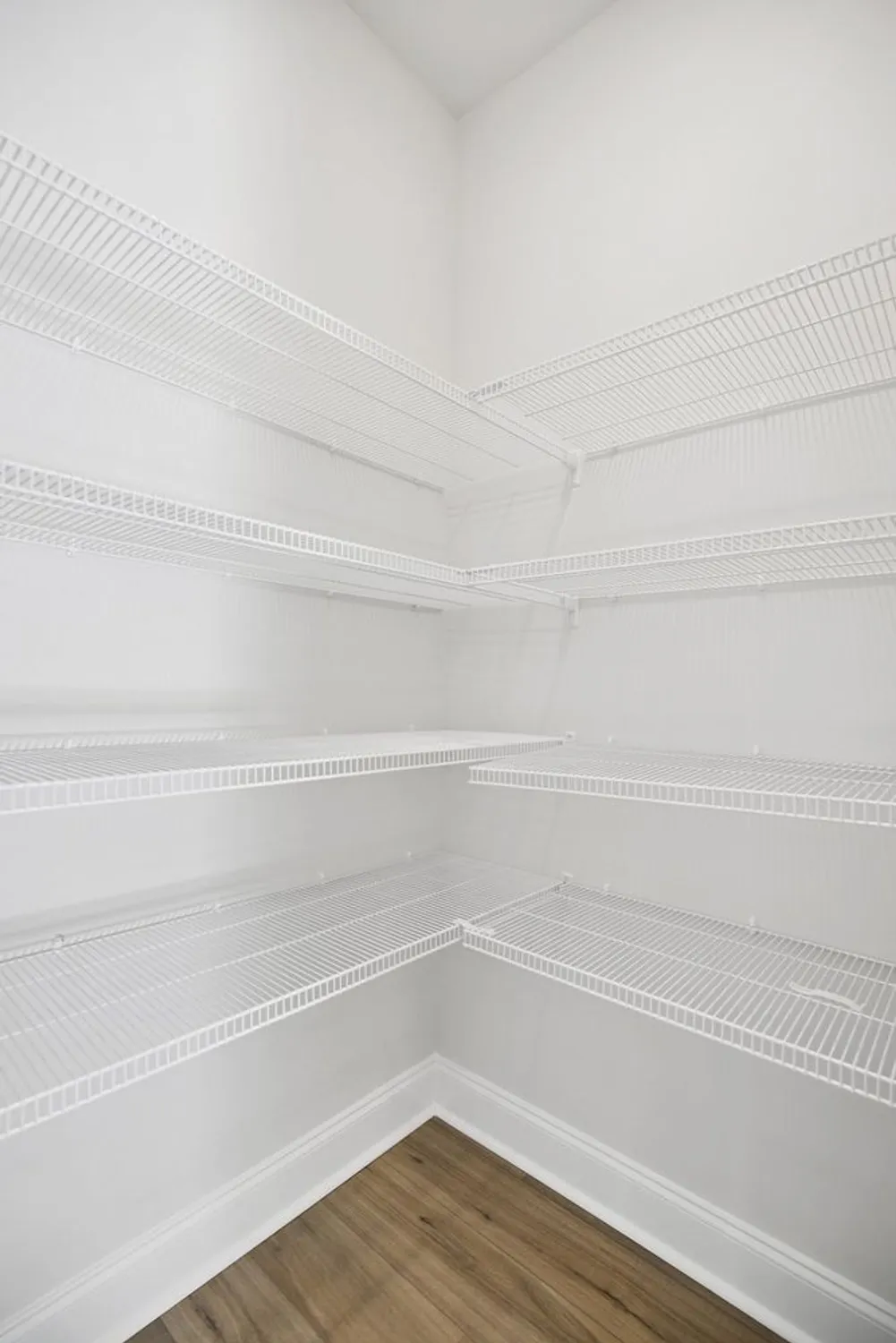 Property Slideshow image 33 of 54 | 328 stonehaus cir, Antioch, TN, 37013