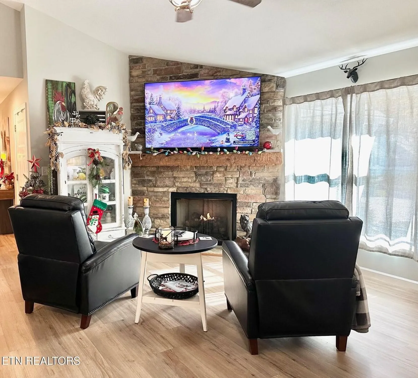 Property Slideshow image 9 of 27 | 311 lakeview dr, Crossville, TN, 38558