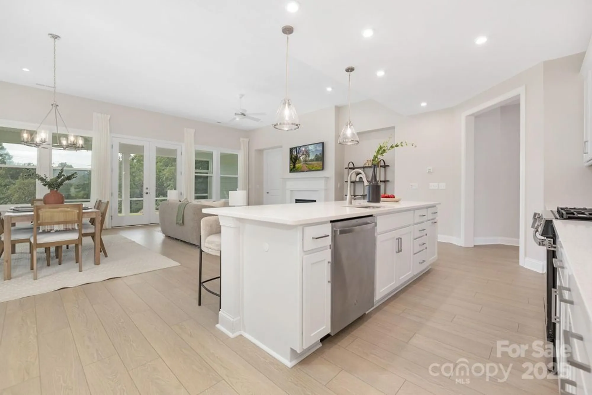 Property Slideshow image 10 of 27 | 1074 wylie falls ln, York, SC, 29745