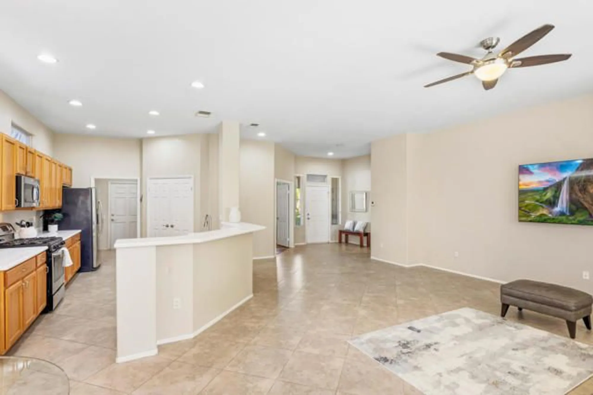 Property Slideshow image 11 of 37 | 80193 royal birkdale dr, Indio, CA, 92201