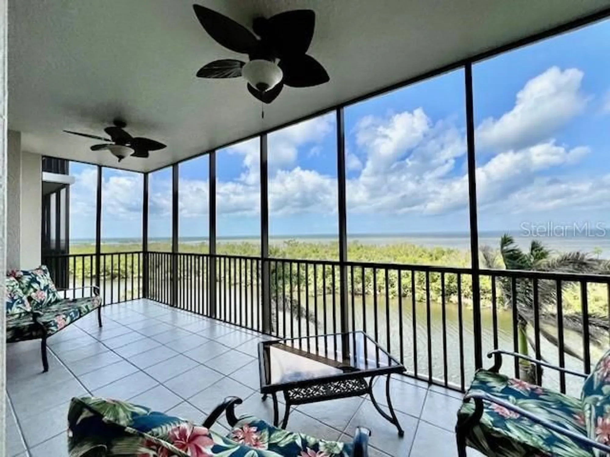 Property Slideshow image 9 of 62 | 3333 sunset key cir 303, Punta Gorda, FL, 33955
