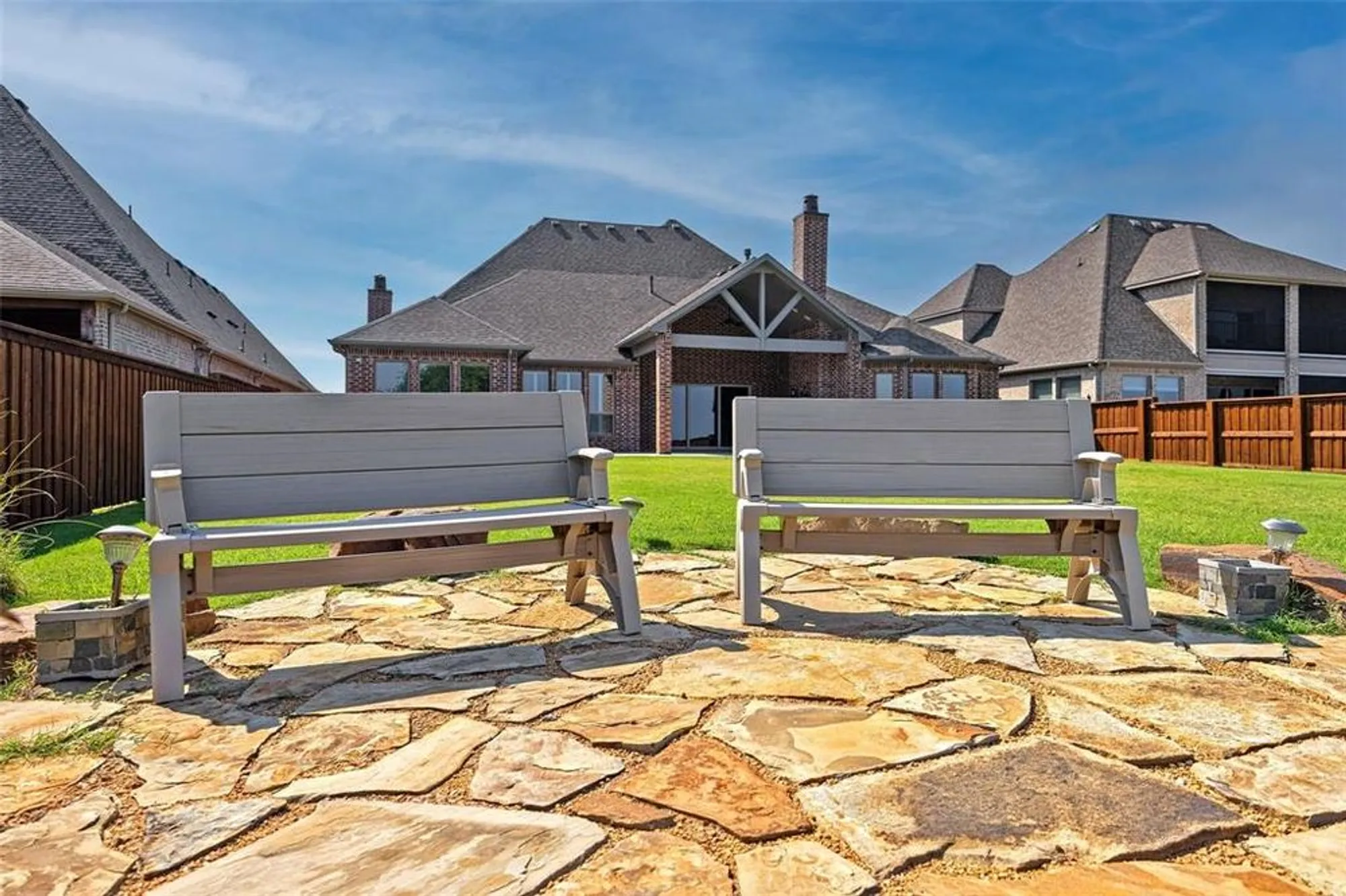 Property Slideshow image 8 of 40 | 7736 castlebridge, The Colony, TX, 75056