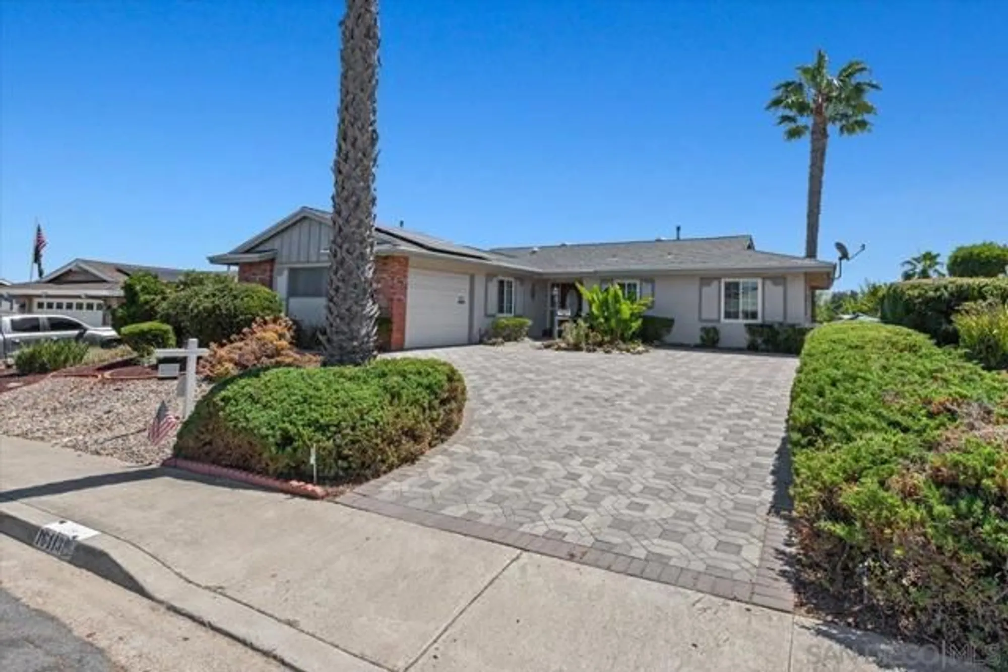 Property Slideshow image 5 of 36 | 16413 roca dr, San Diego, CA, 92128