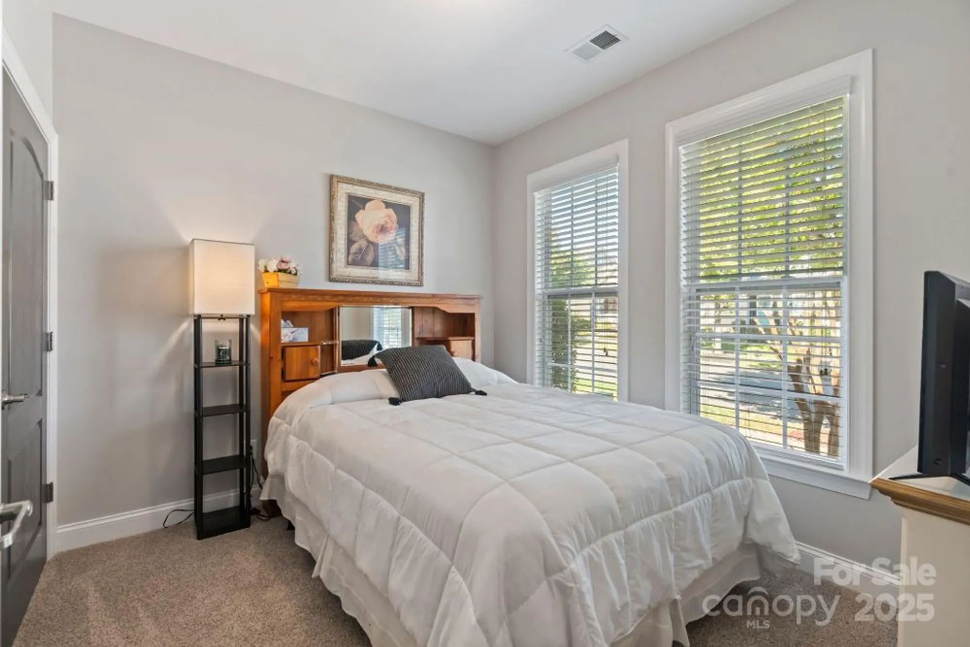 Property Slideshow image 14 of 22 | 18134 ebenezer dr, Cornelius, NC, 28031