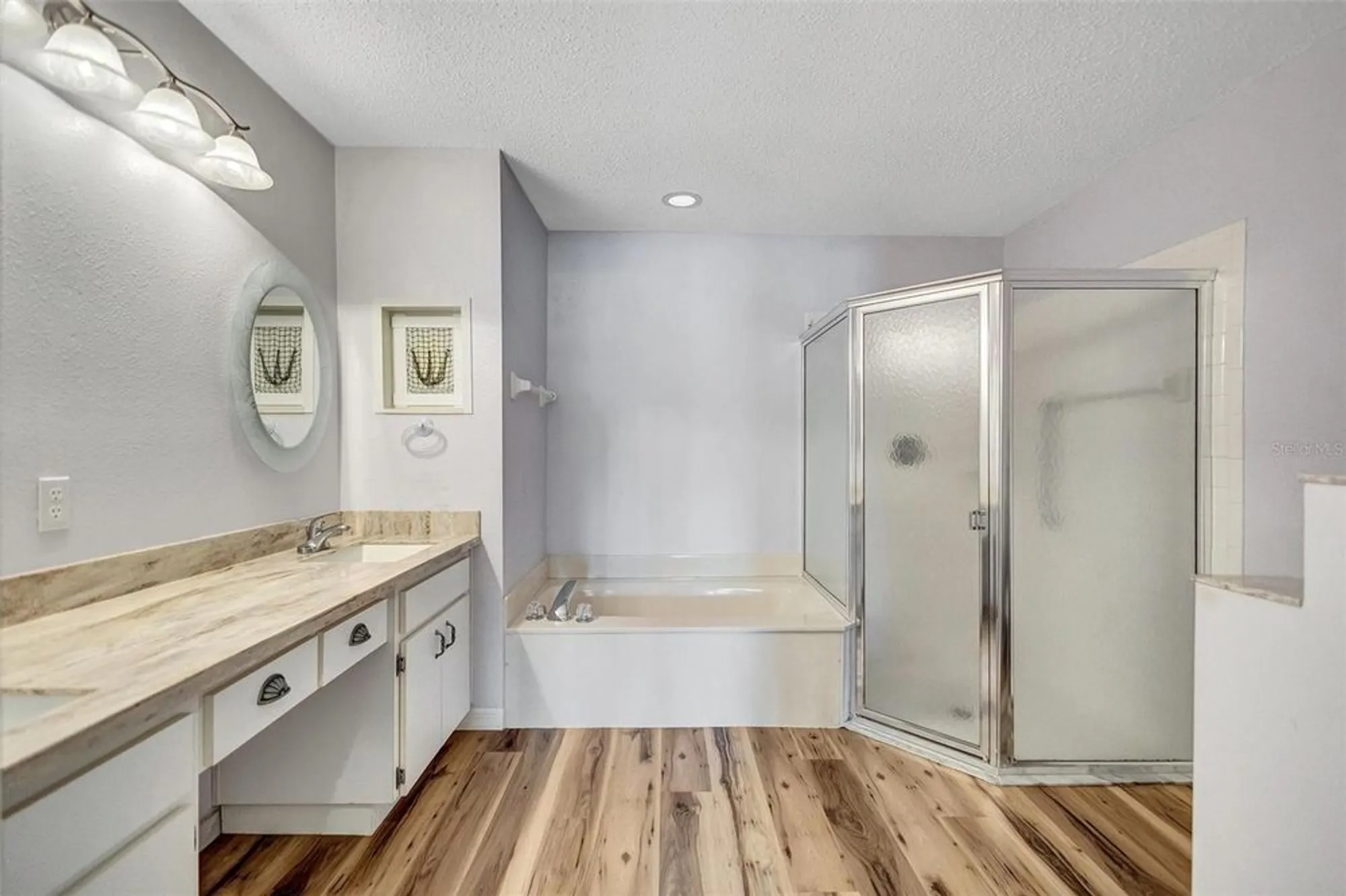 Property Slideshow image 29 of 48 | 811 staffordshire ln 32, Sun City Center, FL, 33573