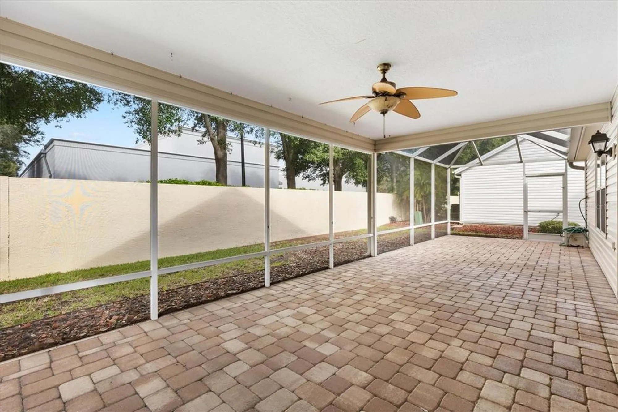 Property Slideshow image 5 of 46 | 2573 caribe dr, The Villages, FL, 32162