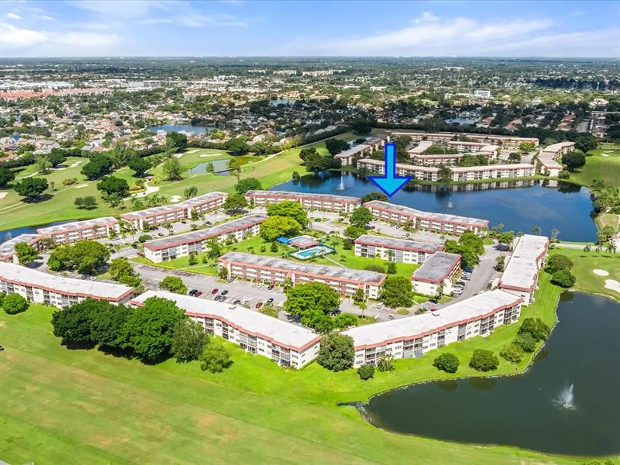Property Slideshow image 27 of 42 | 9423 s hollybrook lake dr 309, Pembroke Pines, FL, 33025