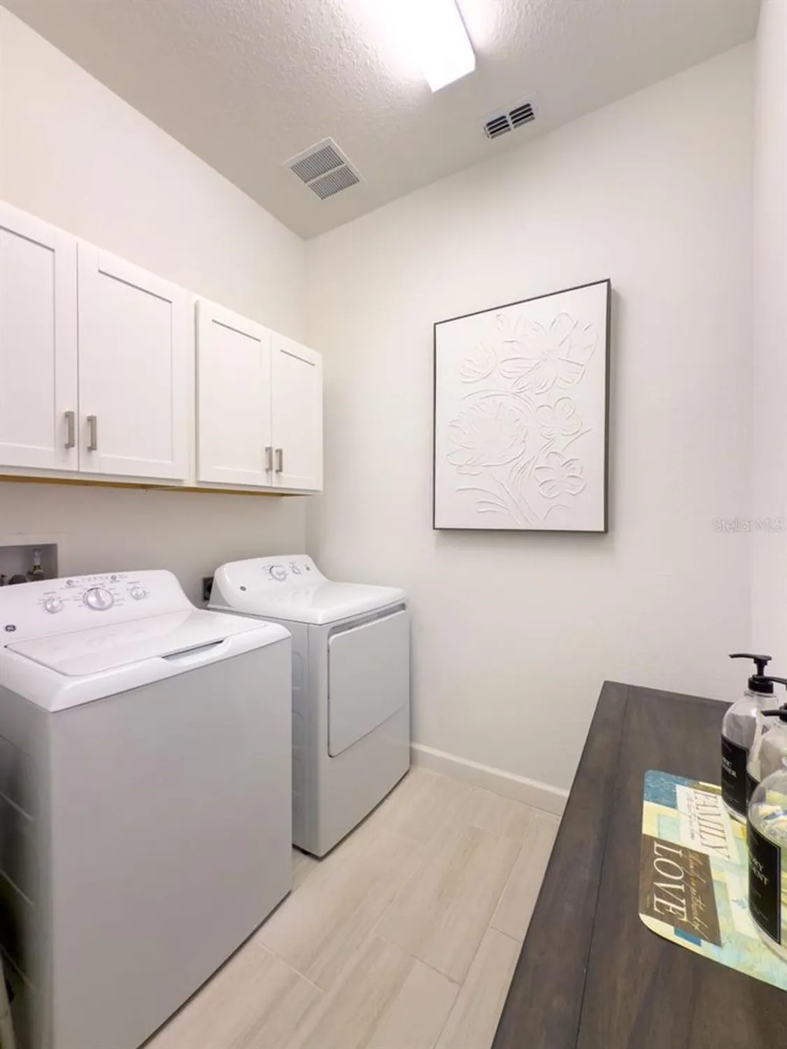 Property Slideshow image 31 of 80 | 5329 windy grove dr, Wimauma, FL, 33598