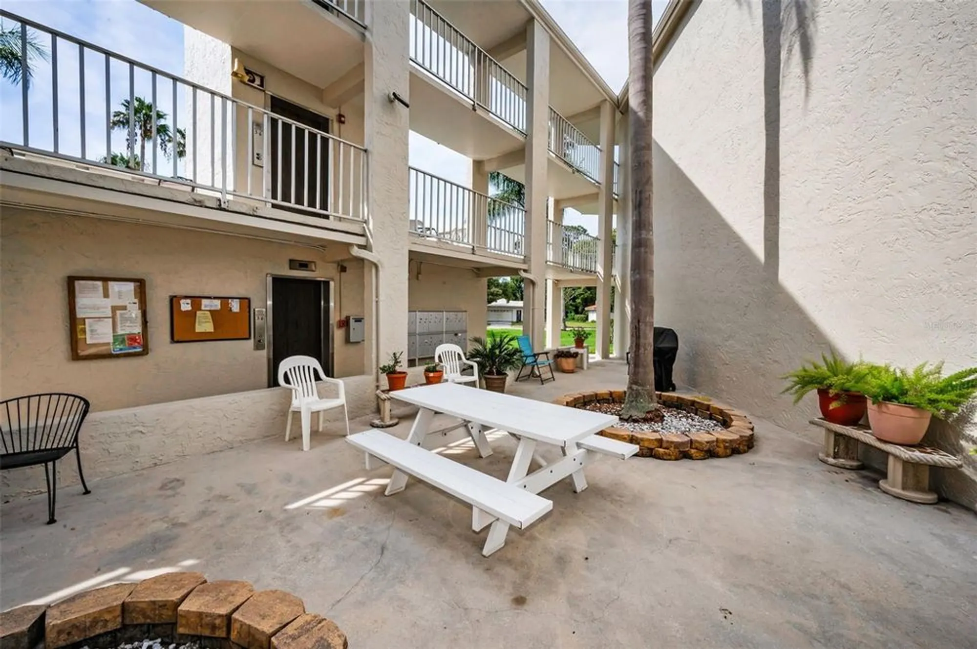 Property Slideshow image 30 of 53 | 960 virginia st 307, Dunedin, FL, 34698