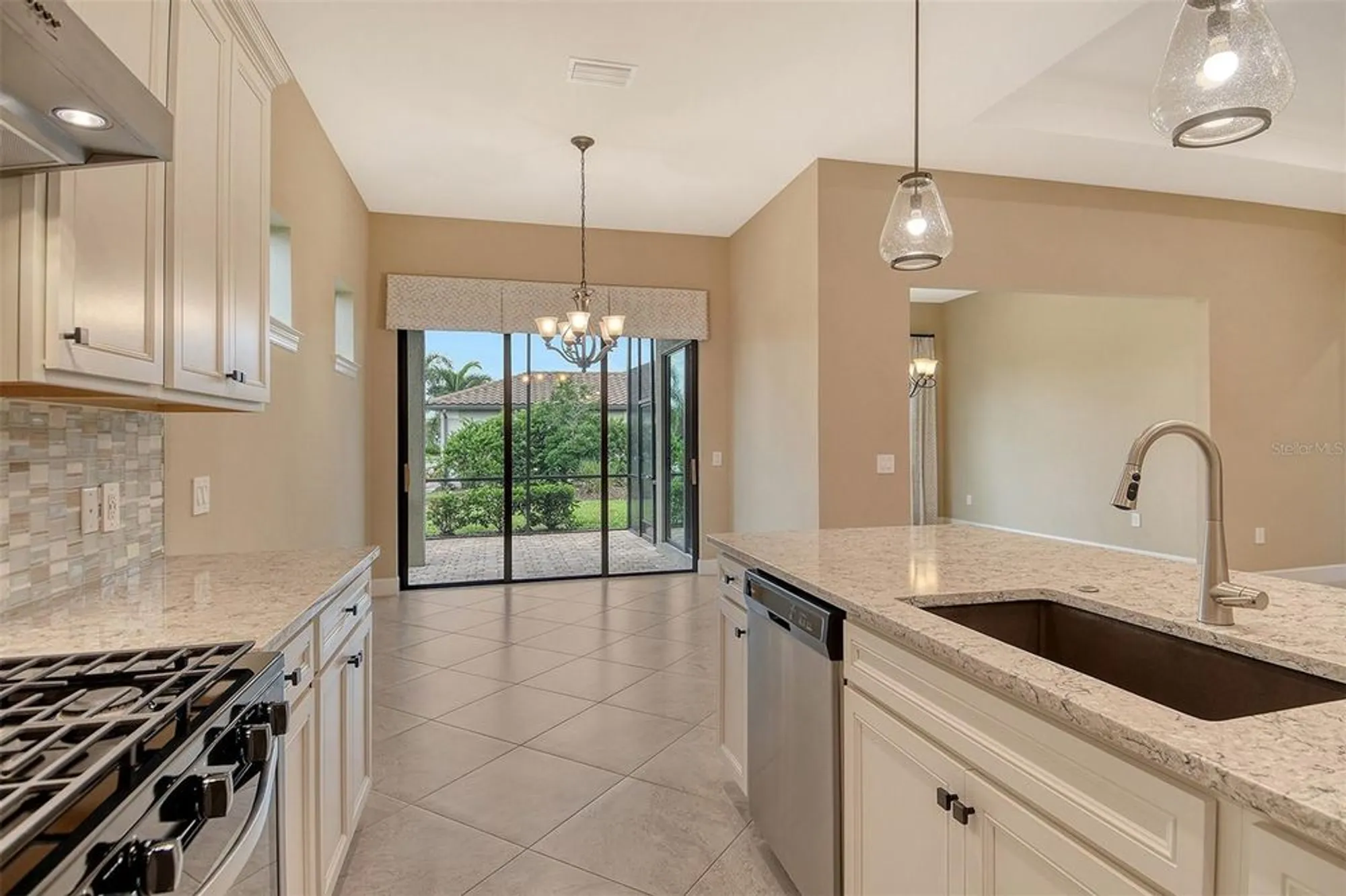 Property Slideshow image 17 of 72 | 17905 waterville pl, Bradenton, FL, 34202