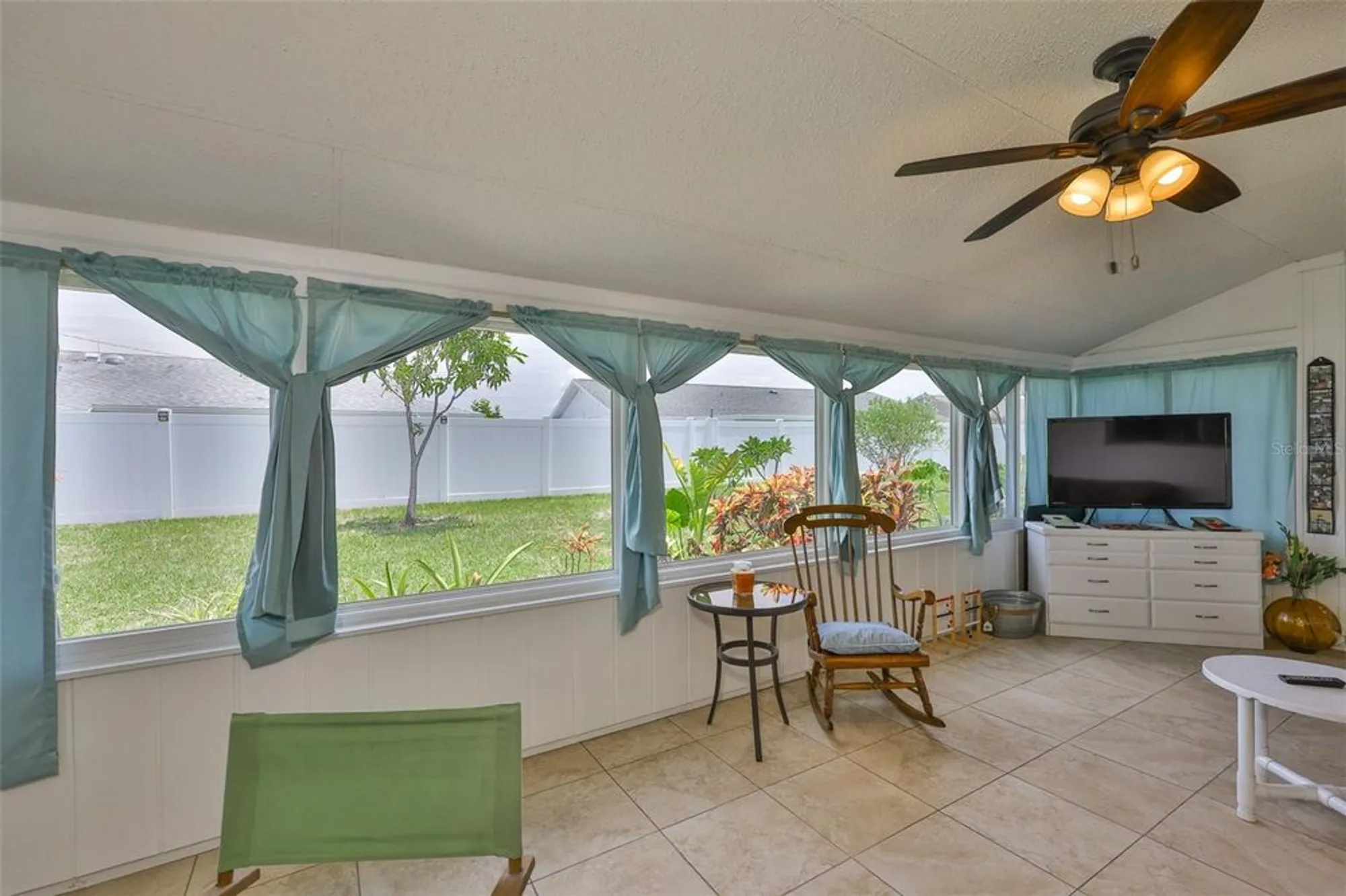Property Slideshow image 32 of 48 | 613 la jolla ave, Sun City Center, FL, 33573