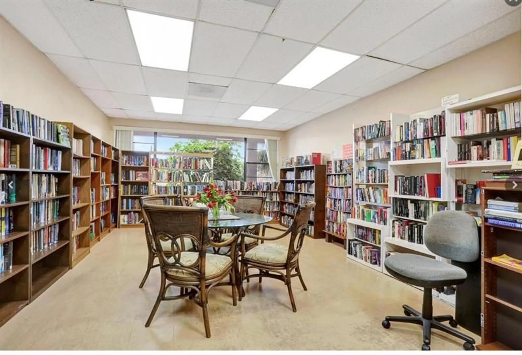 Property Slideshow image 31 of 43 | 3776 inverrary blvd 308r, Lauderhill, FL, 33319