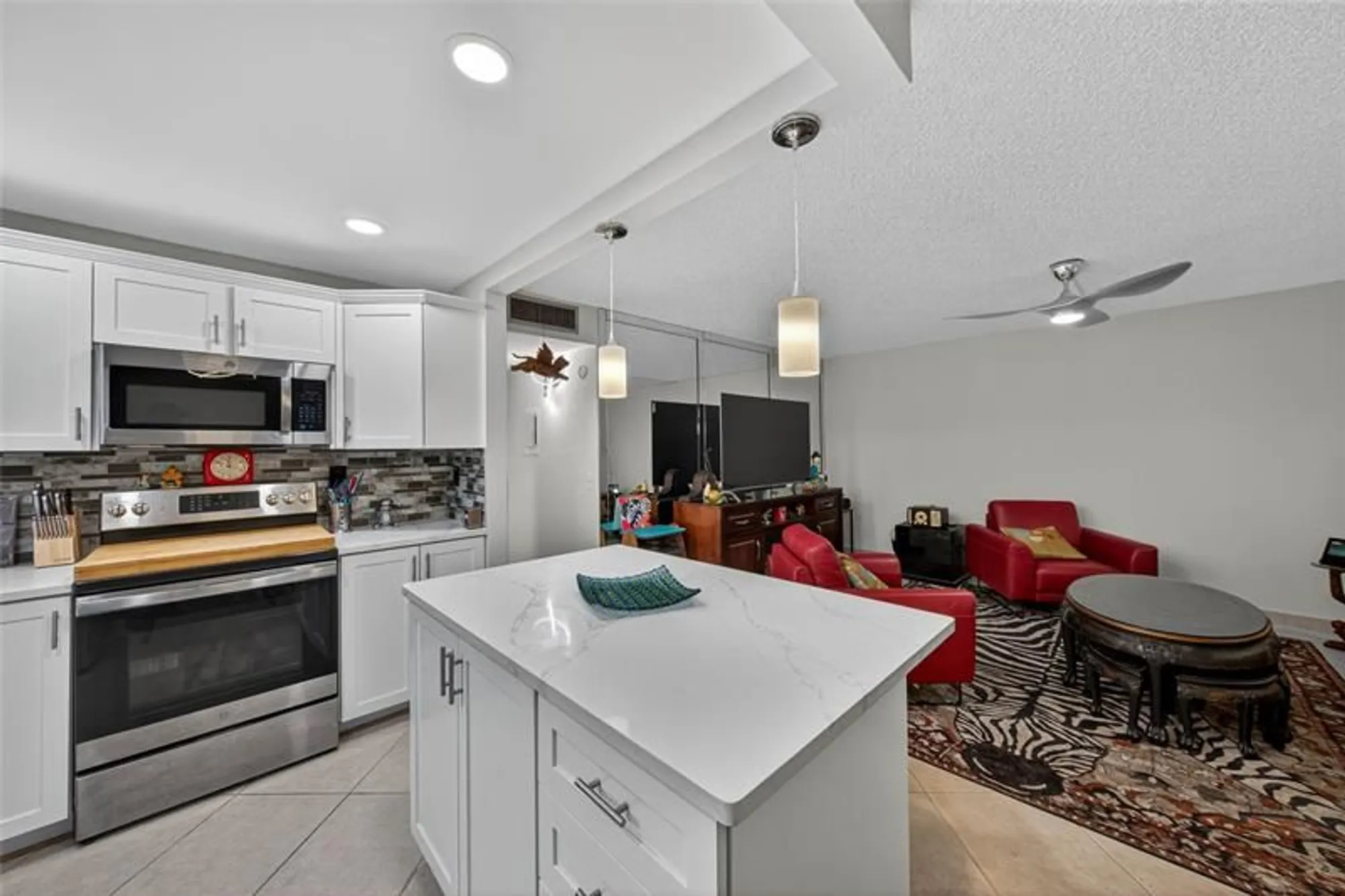 Property Slideshow image 24 of 37 | 293 normandy g, Delray Beach, FL, 33484