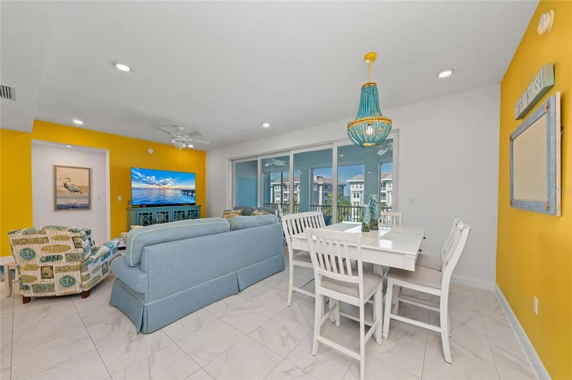Property Slideshow image 11 of 100 | 387 aruba cir 301, Bradenton, FL, 34209