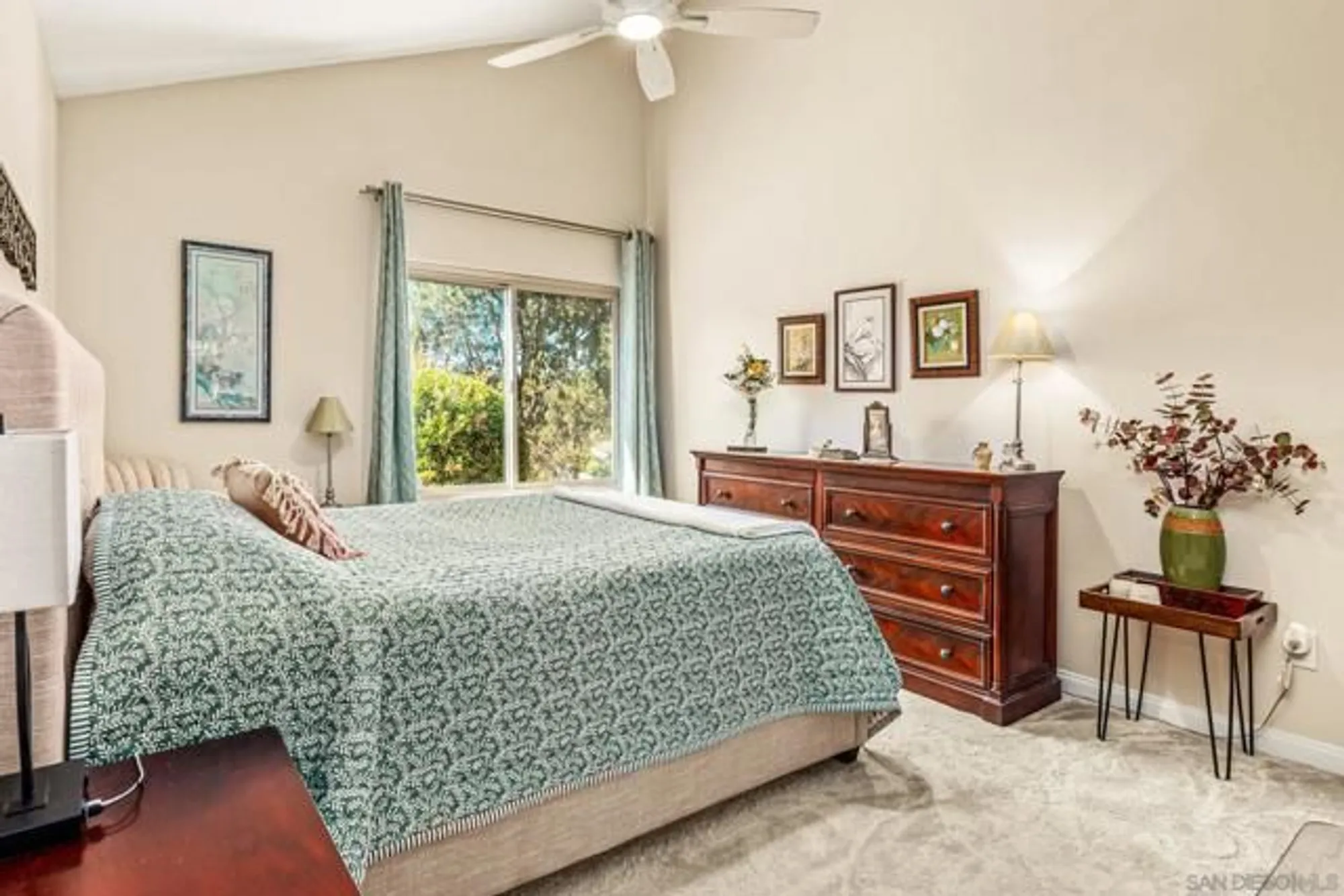 Property Slideshow image 12 of 24 | 17357 plaza maria, San Diego, CA, 92128
