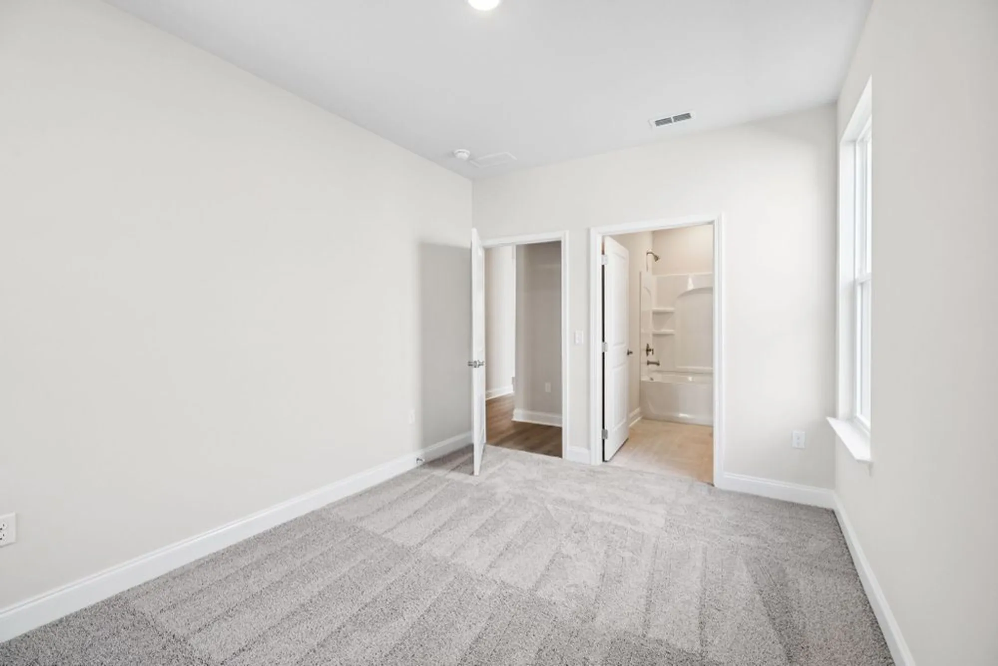 Property Slideshow image 16 of 38 | 120 sidlaw pass, Smyrna, TN, 37167