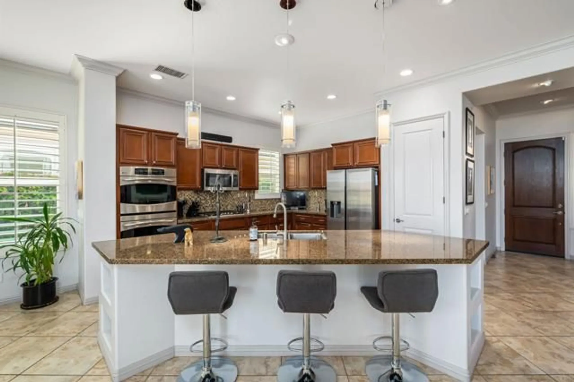 Property Slideshow image 14 of 42 | 61318 sapphire ln, La Quinta, CA, 92253