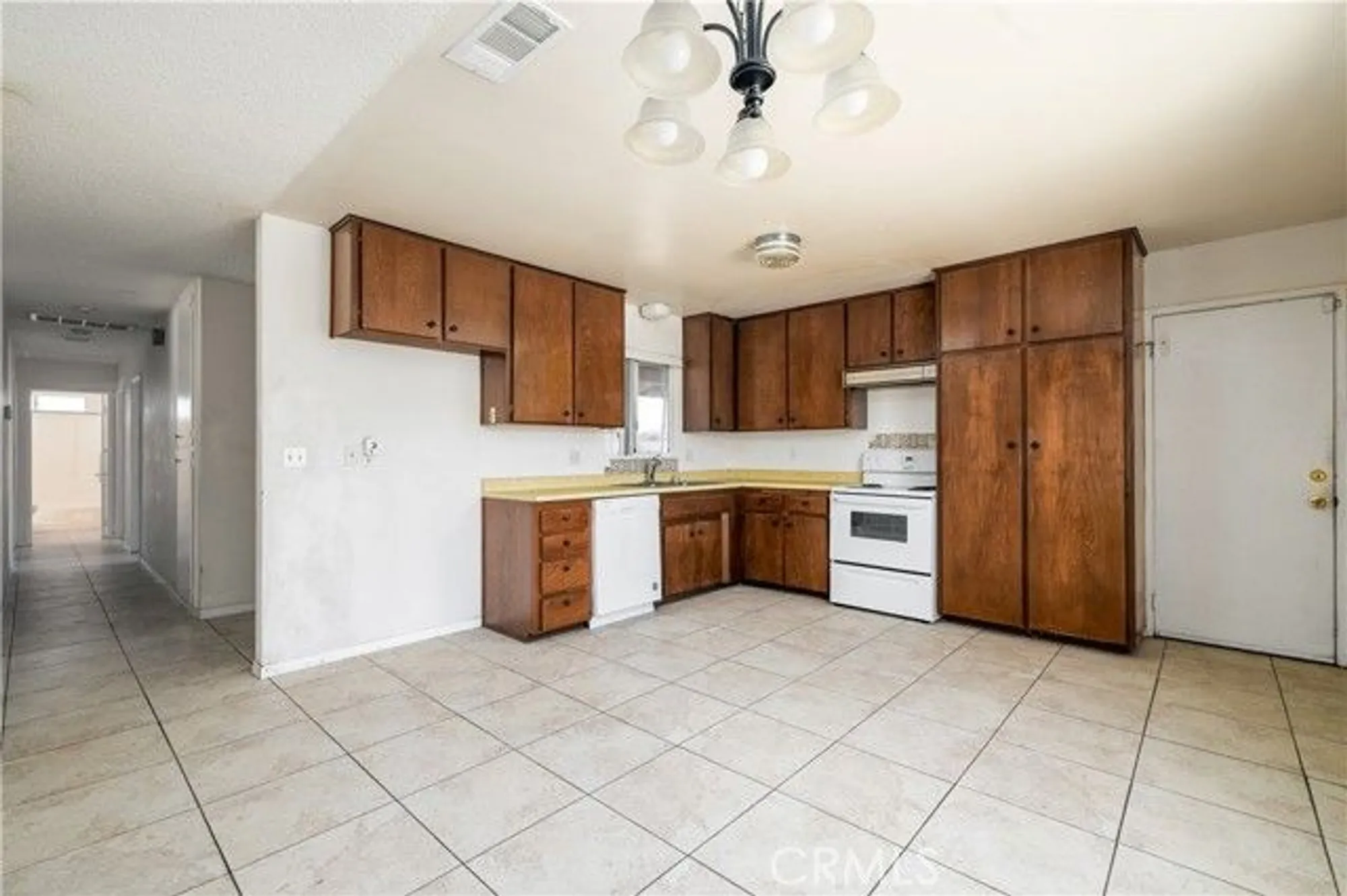 Property Slideshow image 7 of 25 | 26170 lancaster dr, Menifee, CA, 92586