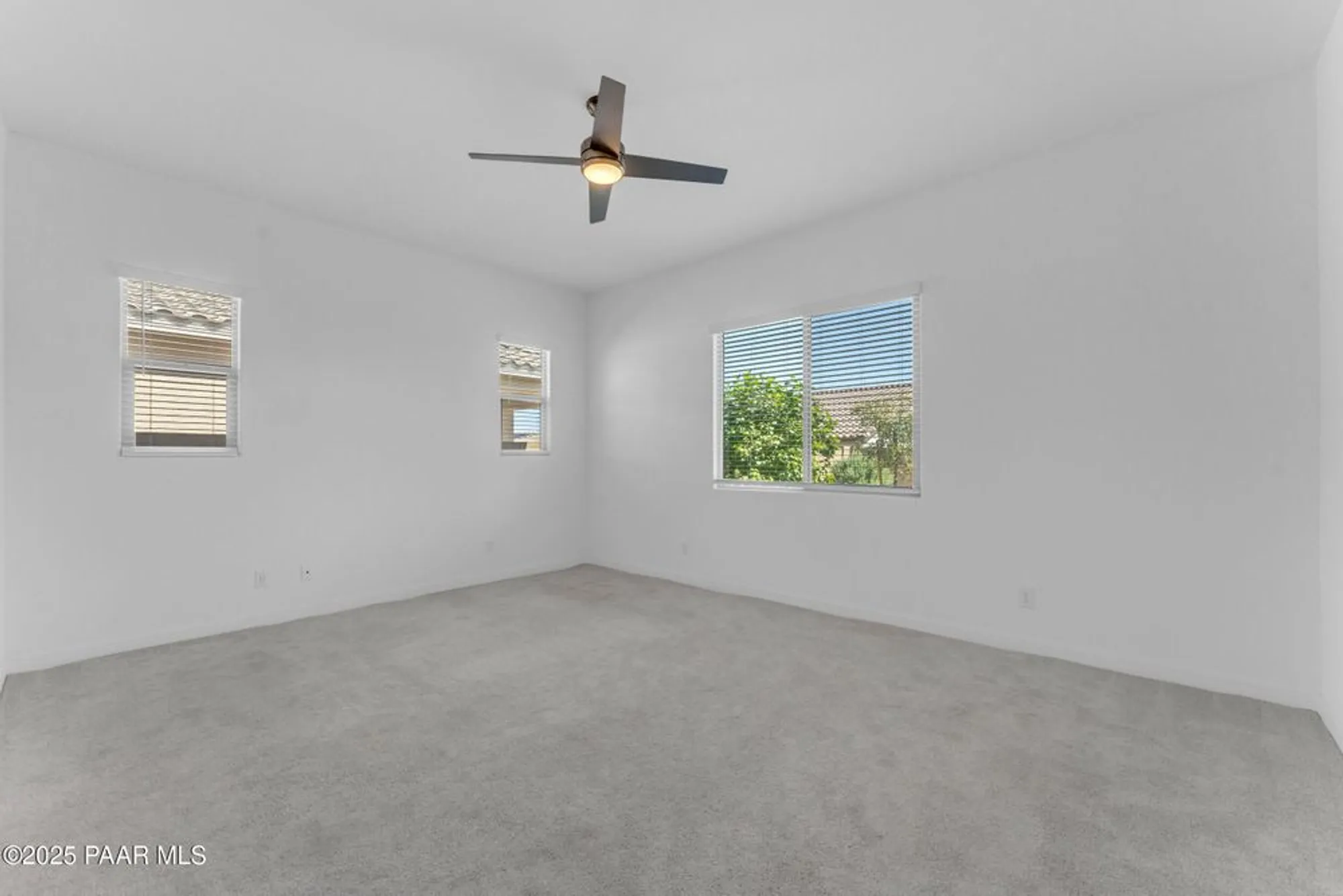 Property Slideshow image 33 of 71 | 24711 n 174th ln, Surprise, AZ, 85387