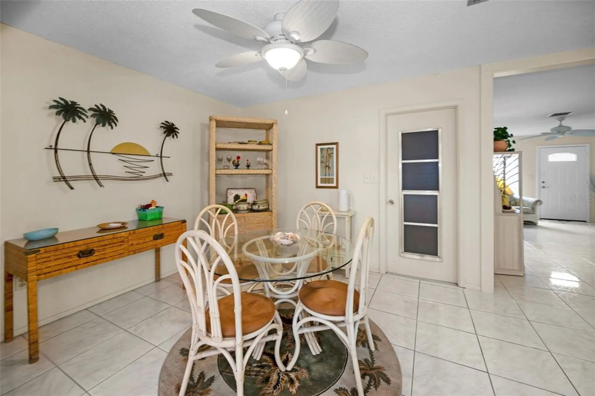 Property Slideshow image 14 of 50 | 1055 loch haven dr, Dunedin, FL, 34698