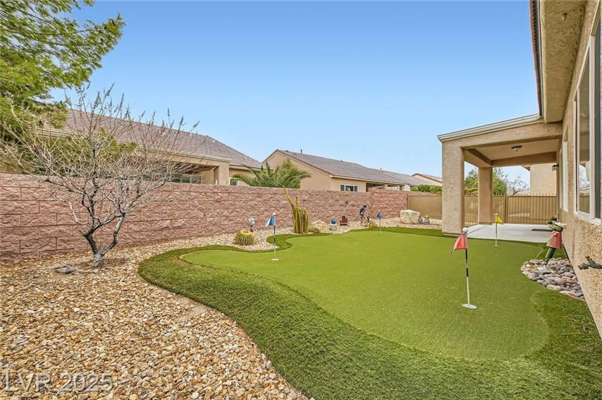 Property Slideshow image 27 of 33 | 3220 flinthead dr, North Las Vegas, NV, 89084