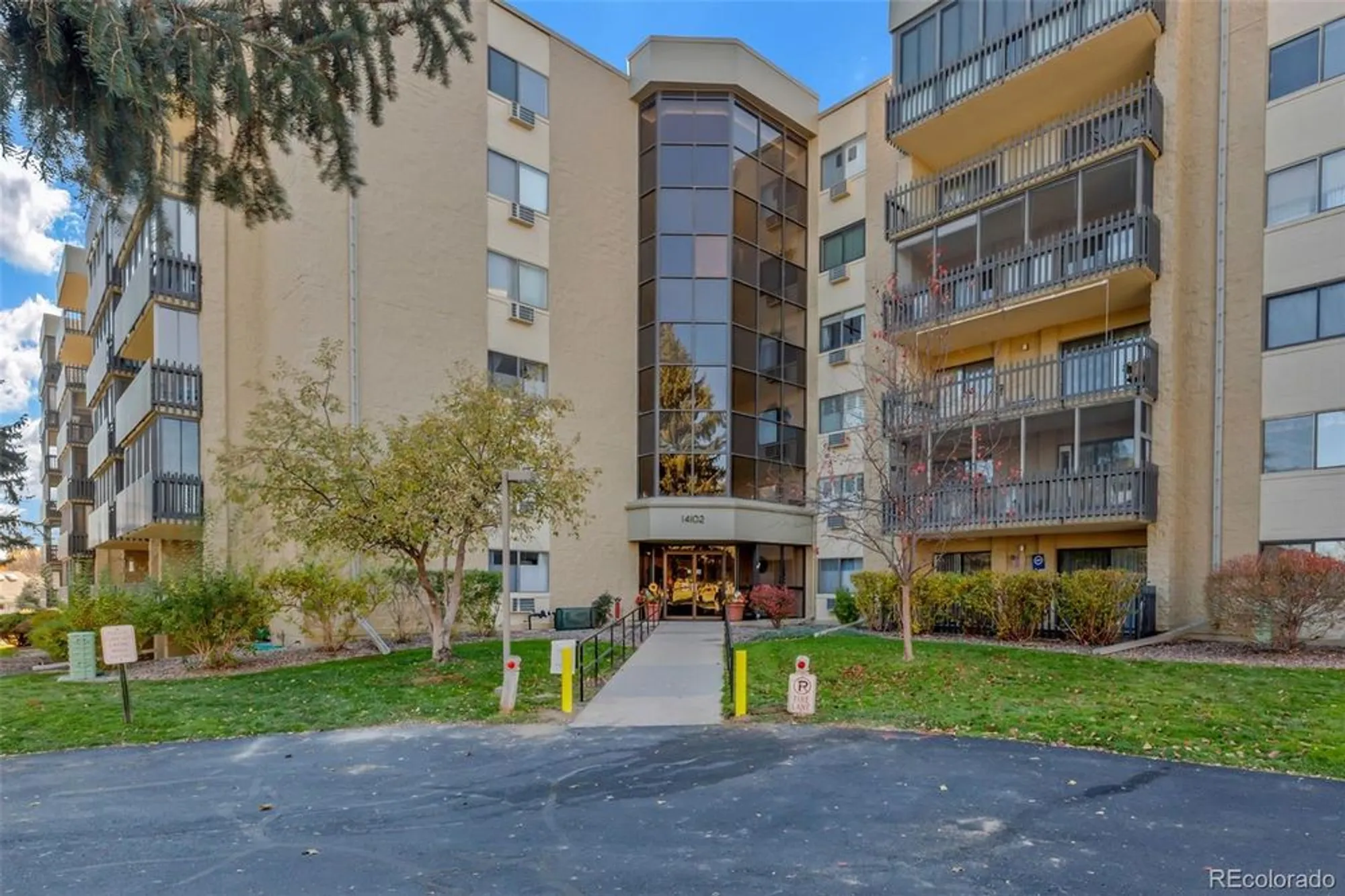 Property Slideshow image 28 of 45 | 14102 e linvale pl apt 403, Aurora, CO, 80014